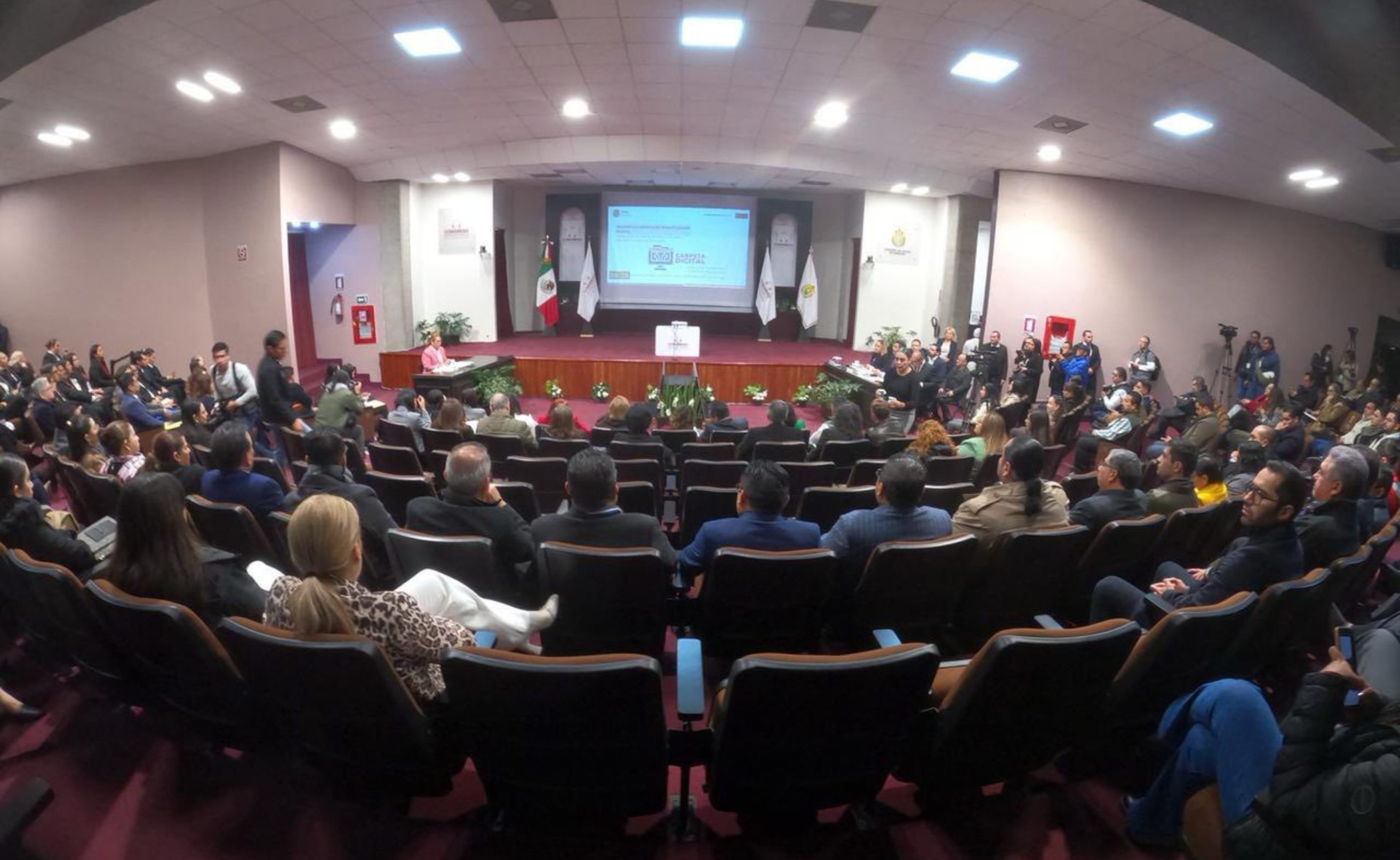 Con la FGE inicia el ciclo de comparecencias de organismos autónomos