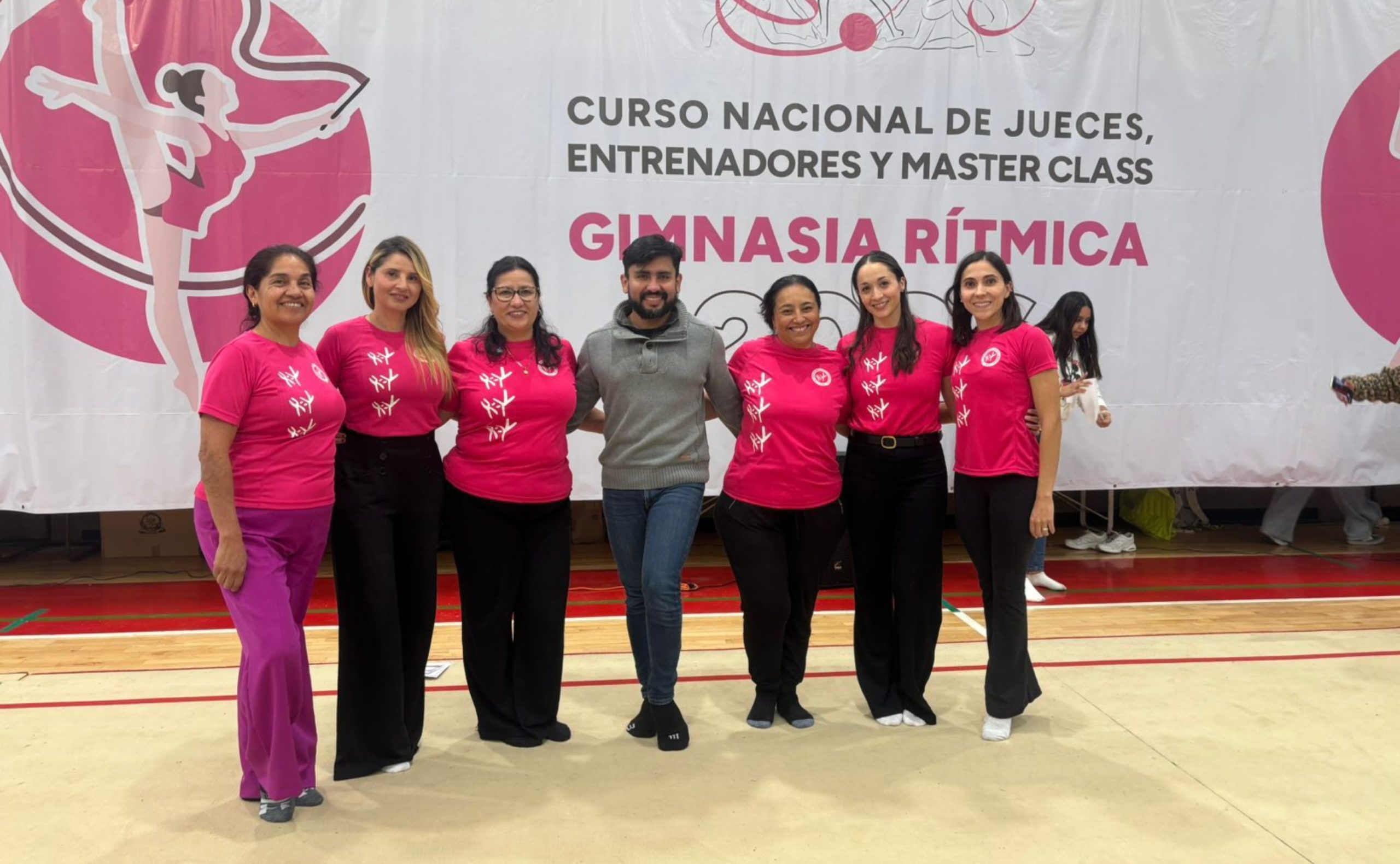 Se capacitan entrenadores veracruzanos de gimnasia