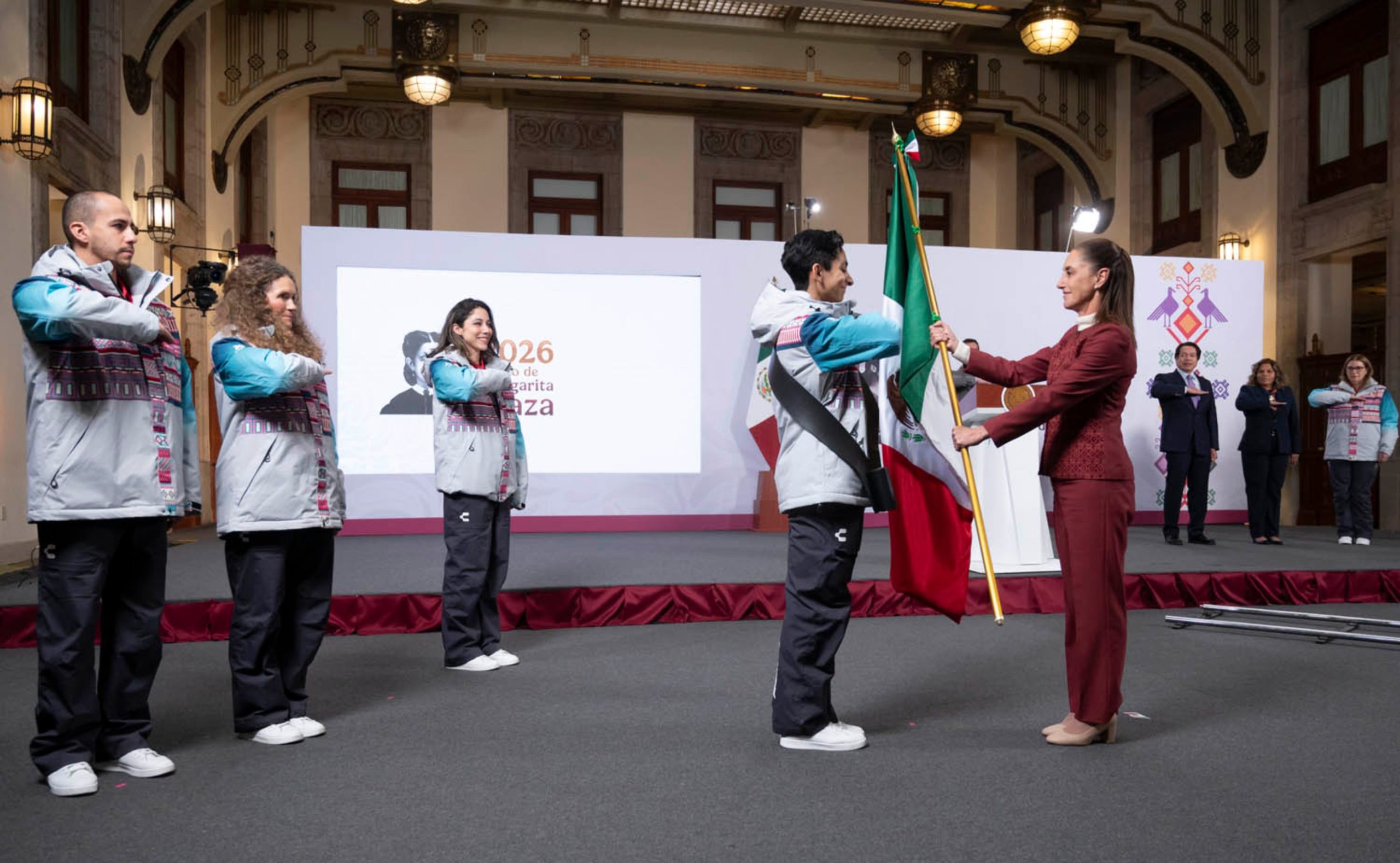 Sheinbaum abandera a delegación mexicana invernal rumbo a Milano-Cortina 2026