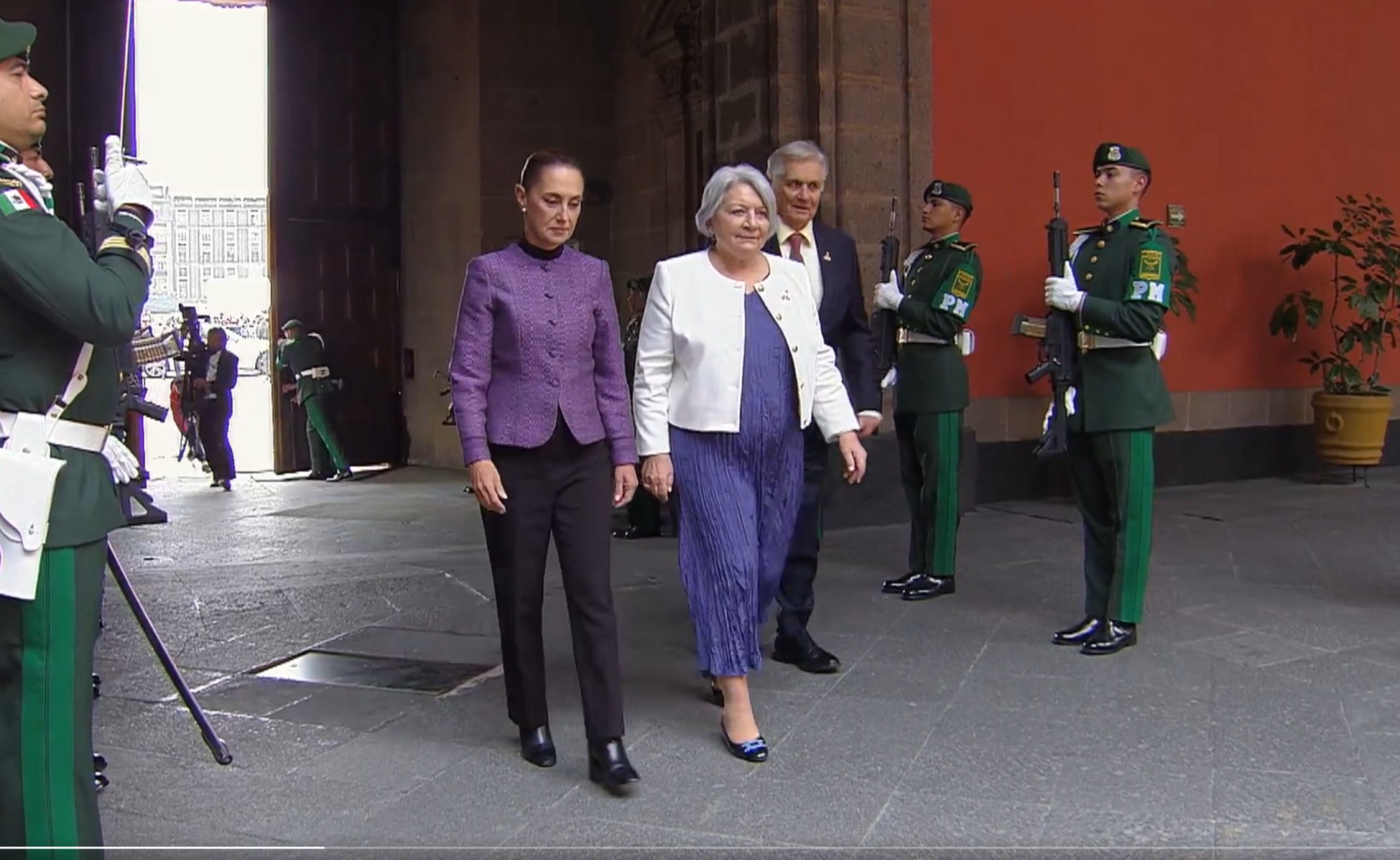 Recibe Presidenta Sheinbaum a la Gobernadora de Canadá, Mary Simon, en Palacio Nacional
