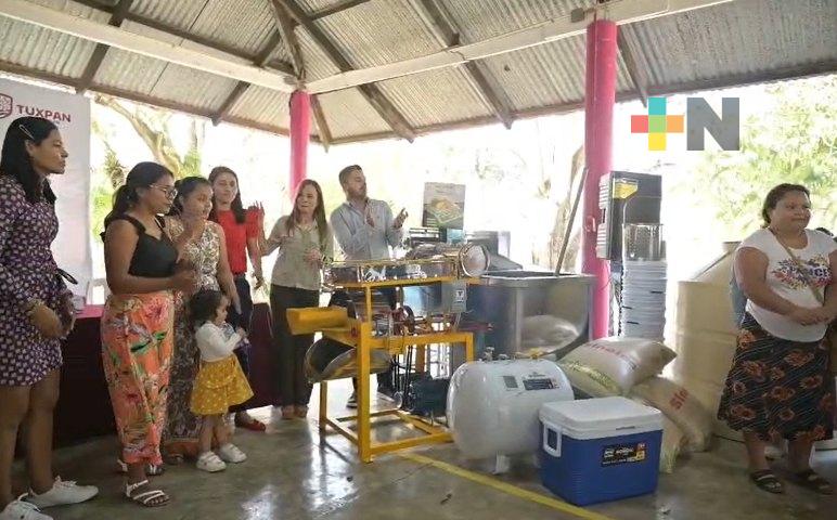 Reciben proyectos para el autoempleo en Tuxpan