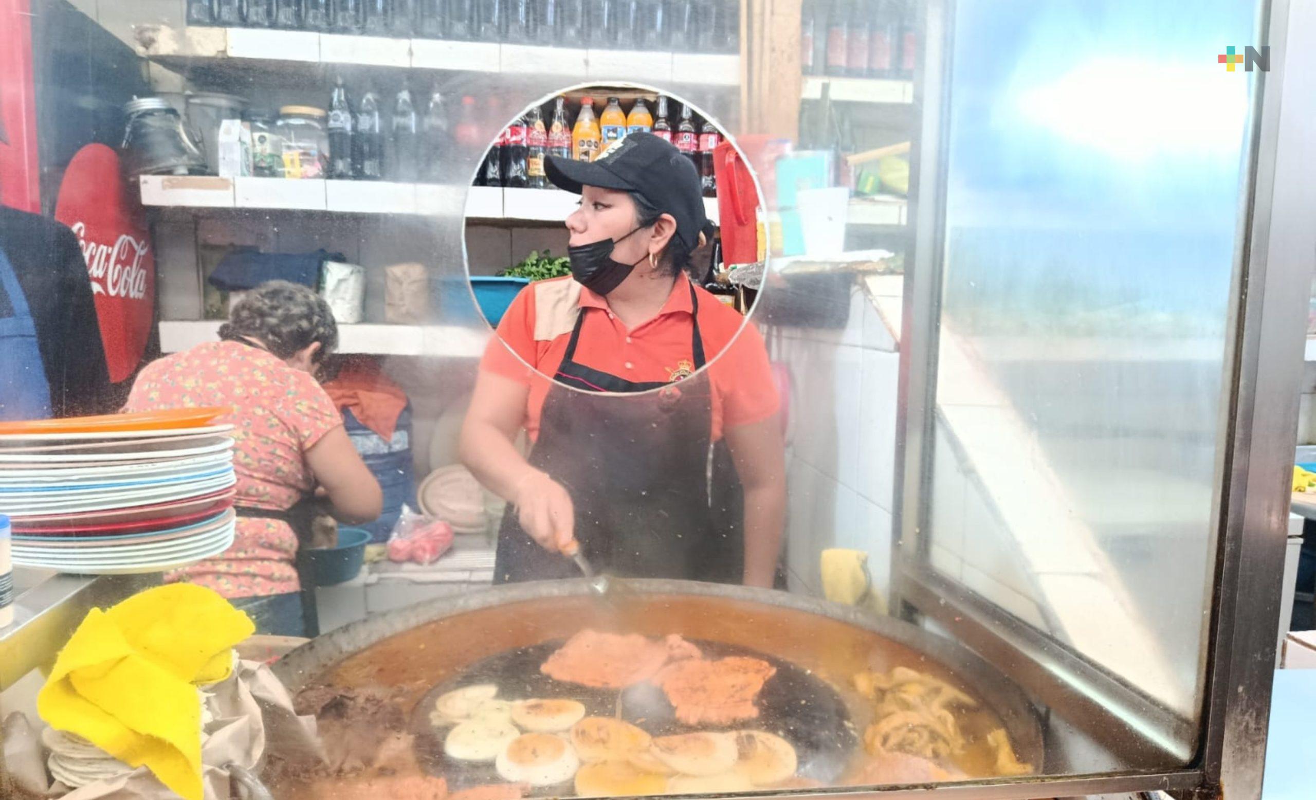 Sube el precio del taco en mercado de Coatzacoalcos