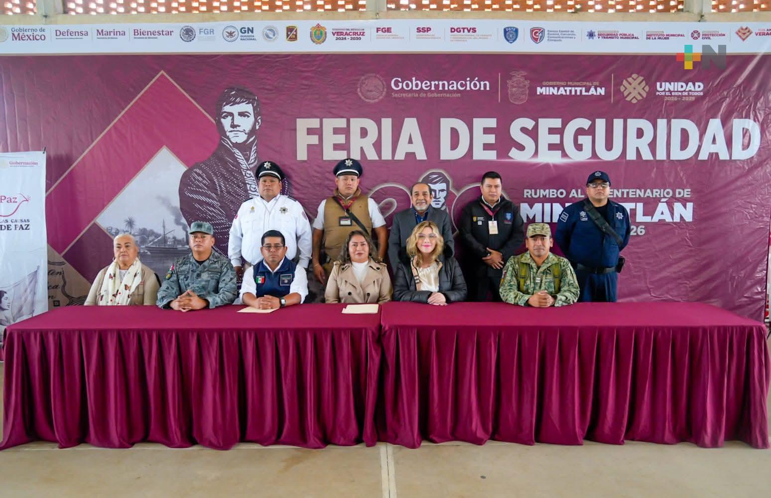 Se lleva a cabo primera feria de seguridad en Minatitlán