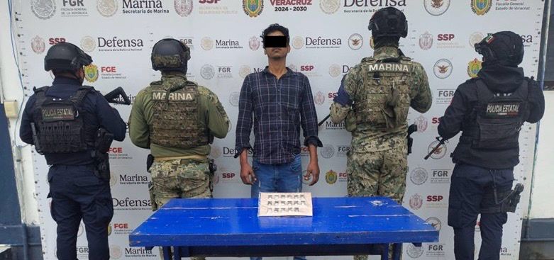 Rescata SSP a cinco personas y asegura 13 kilos y 486 dosis de presuntos estupefacientes