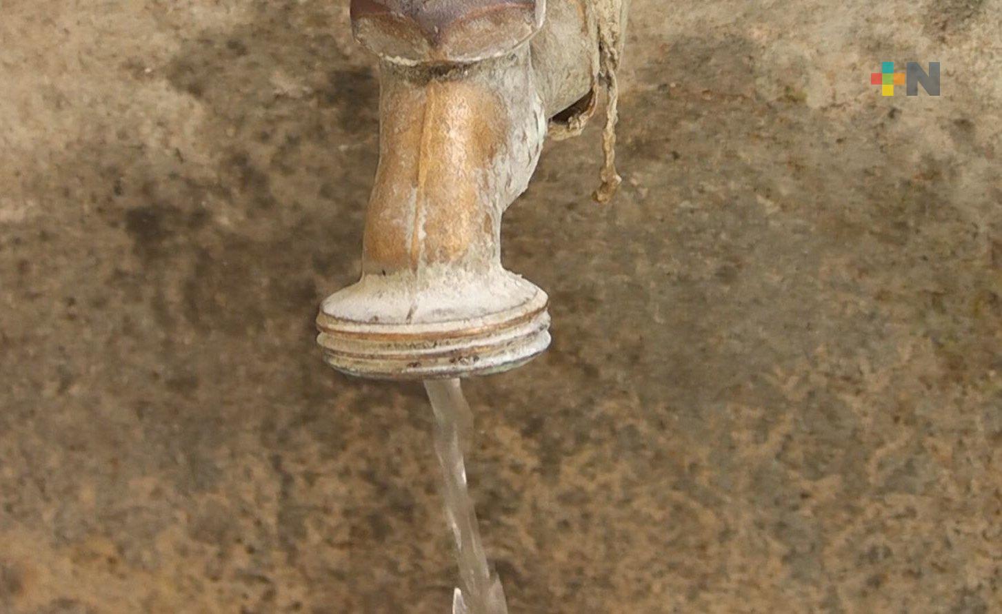 Almacenar y reutilizar agua ante temporada de estiaje, recomienda Conagua