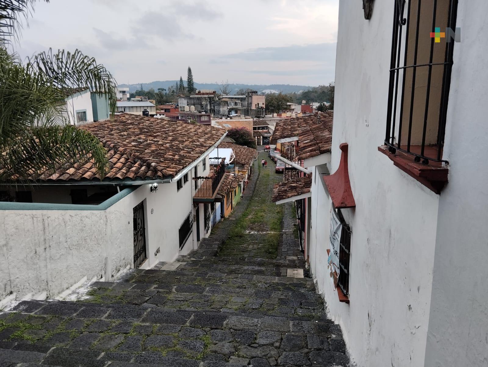 Lluvias aisladas, incrementa temperatura y persiste ambiente frío durante la noche