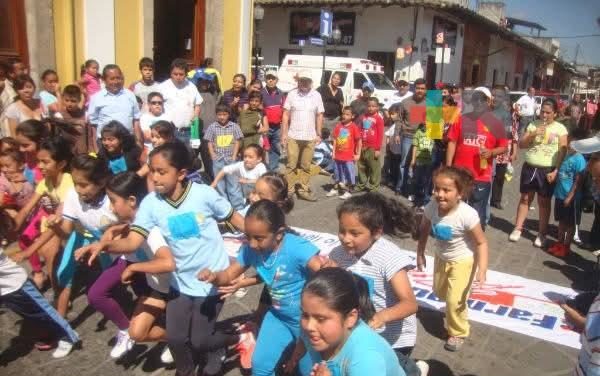Invitan a carrera pedestre infantil en Coatepec