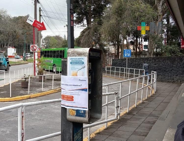 Buscarán retirar casetas telefónicas en desuso en Xalapa