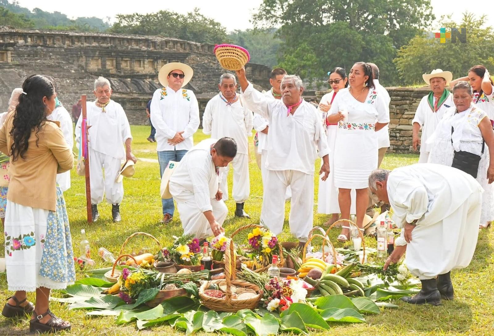 Realizan ceremonia ancestral en zona arqueológica de El Tajín