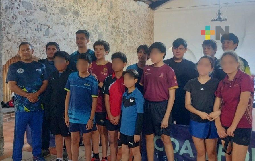 Abren clínica de tenis de mesa en Coatepec
