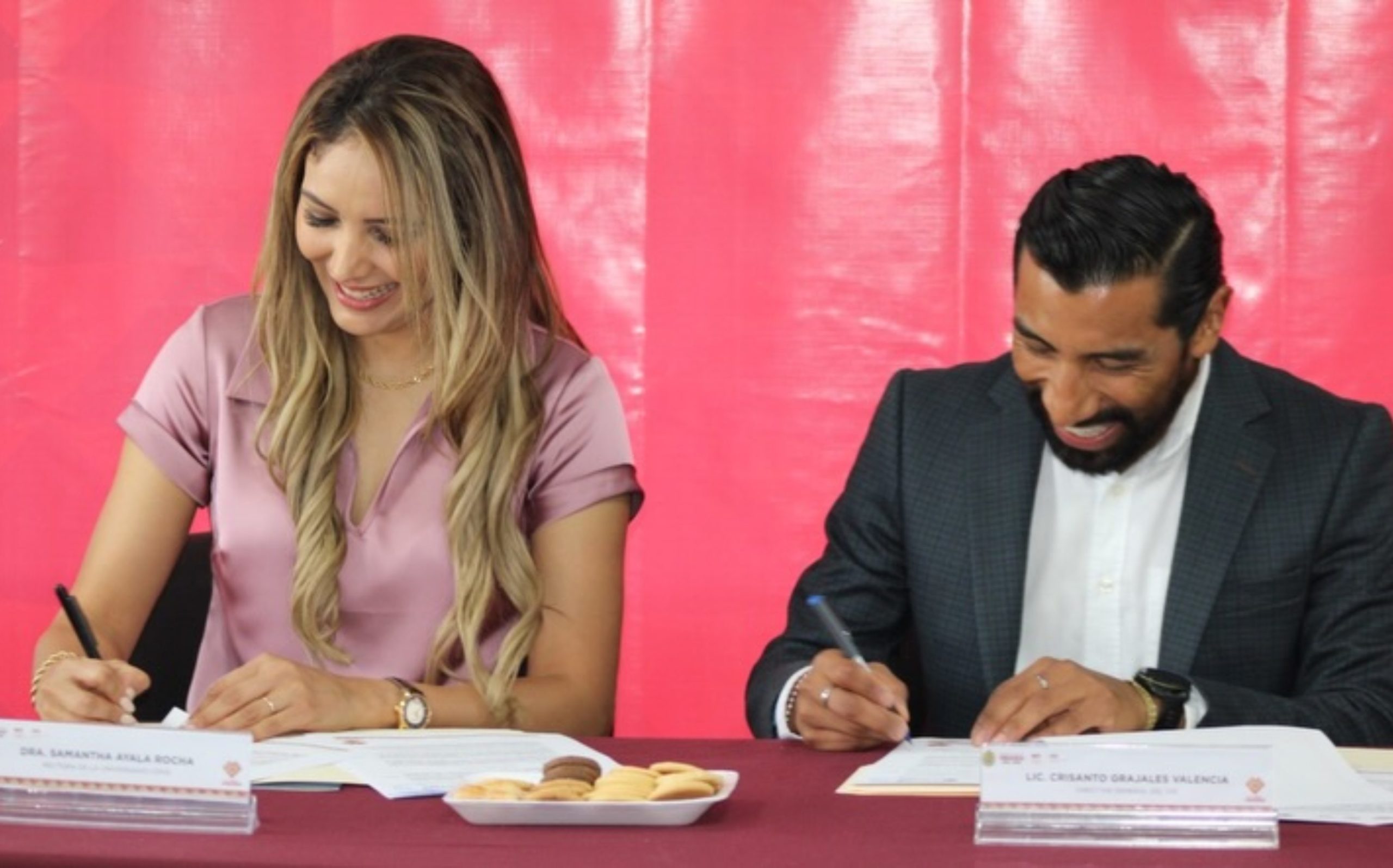 IVD firma convenio con la Universidad CDEFIS para capacitación deportiva