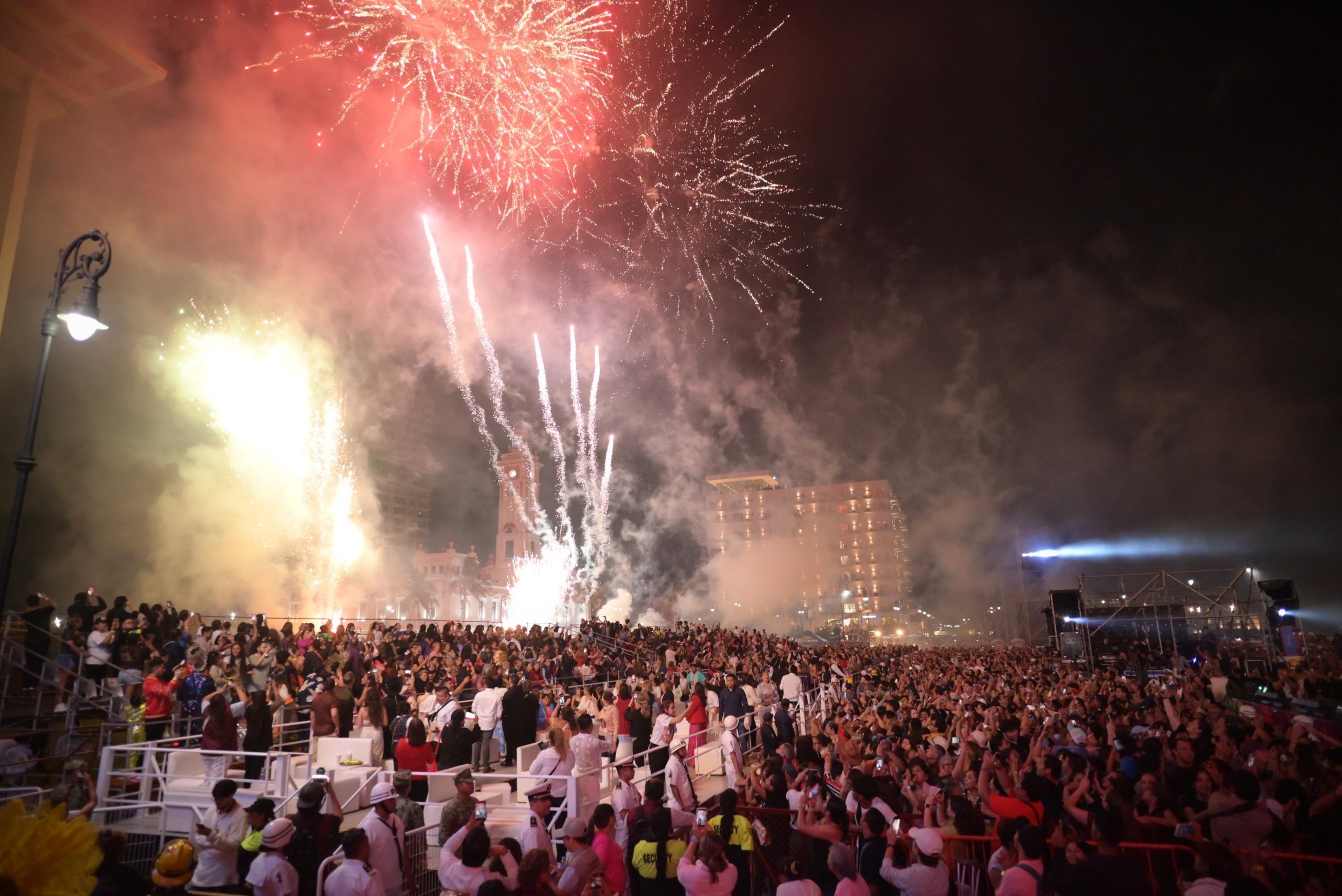 Inicio del Carnaval de Veracruz 2026 con la coronación de su Reina