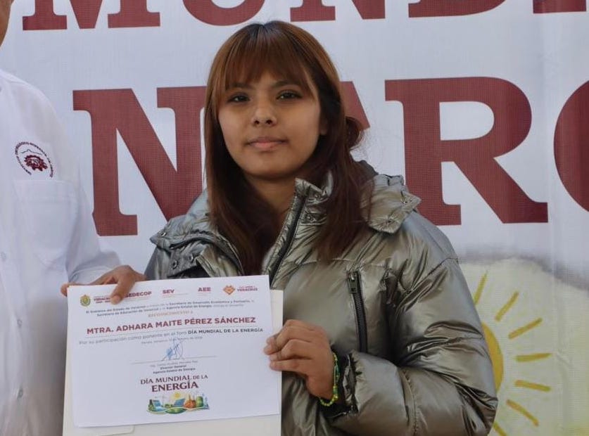 SEV informa sobre participación de Adhara Maite en actividad académica