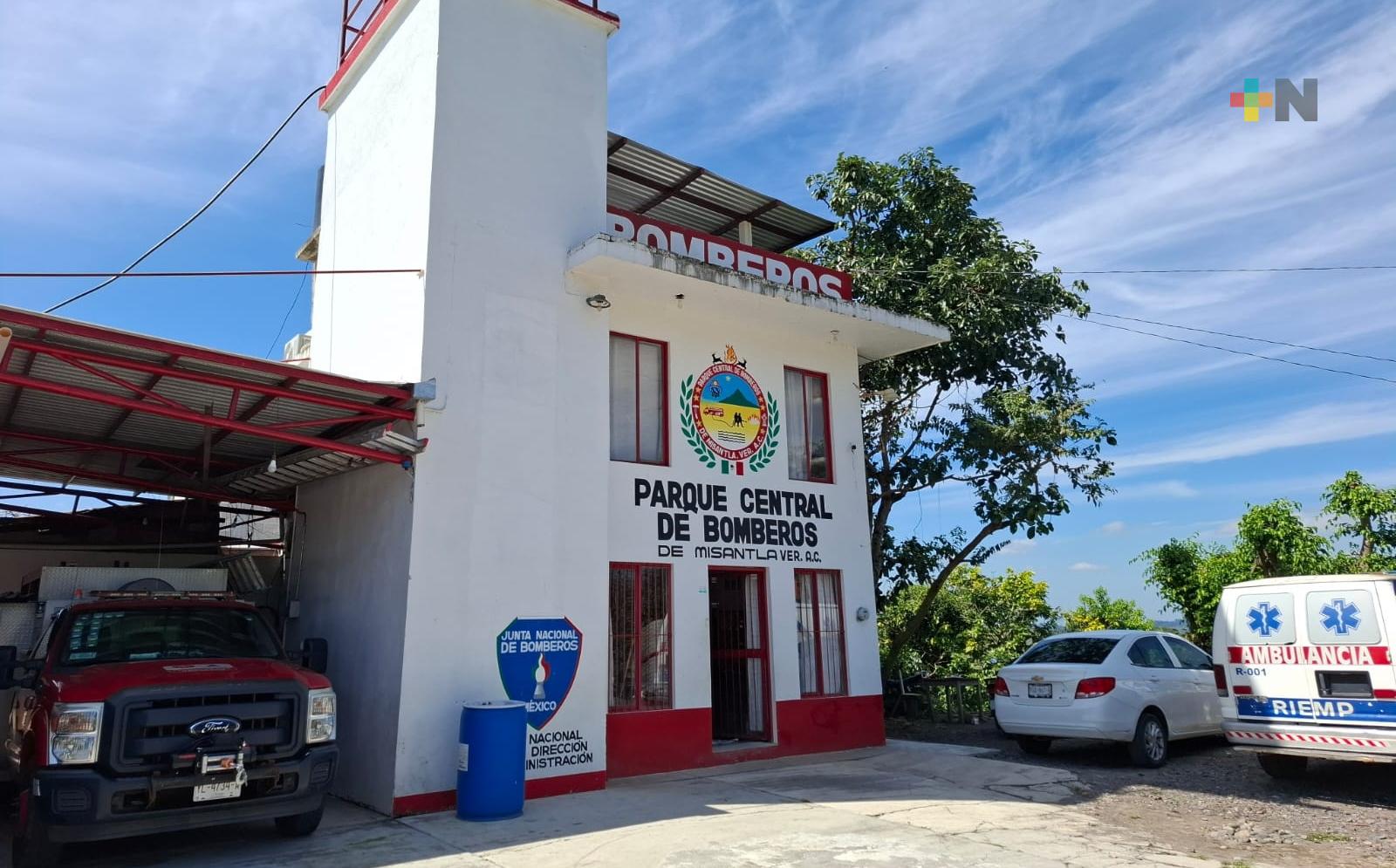 Bomberos de Misantla contarán con camión motobomba para extinguir incendios