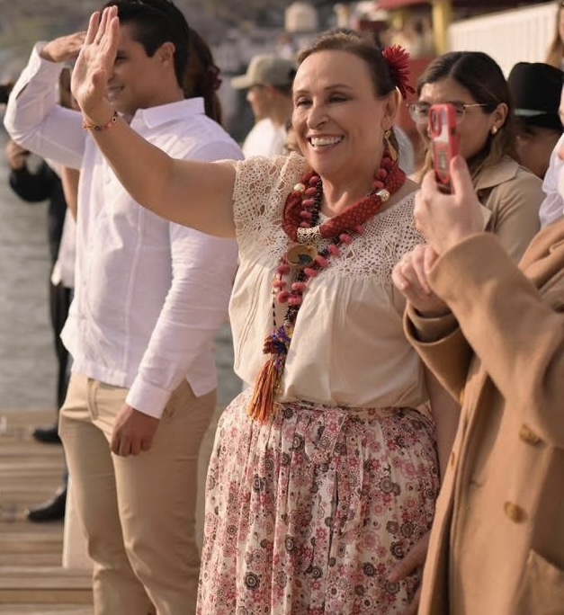 Rocío Nahle visibiliza el talento artesanal y la identidad veracruzana en las fiestas de La Candelaria