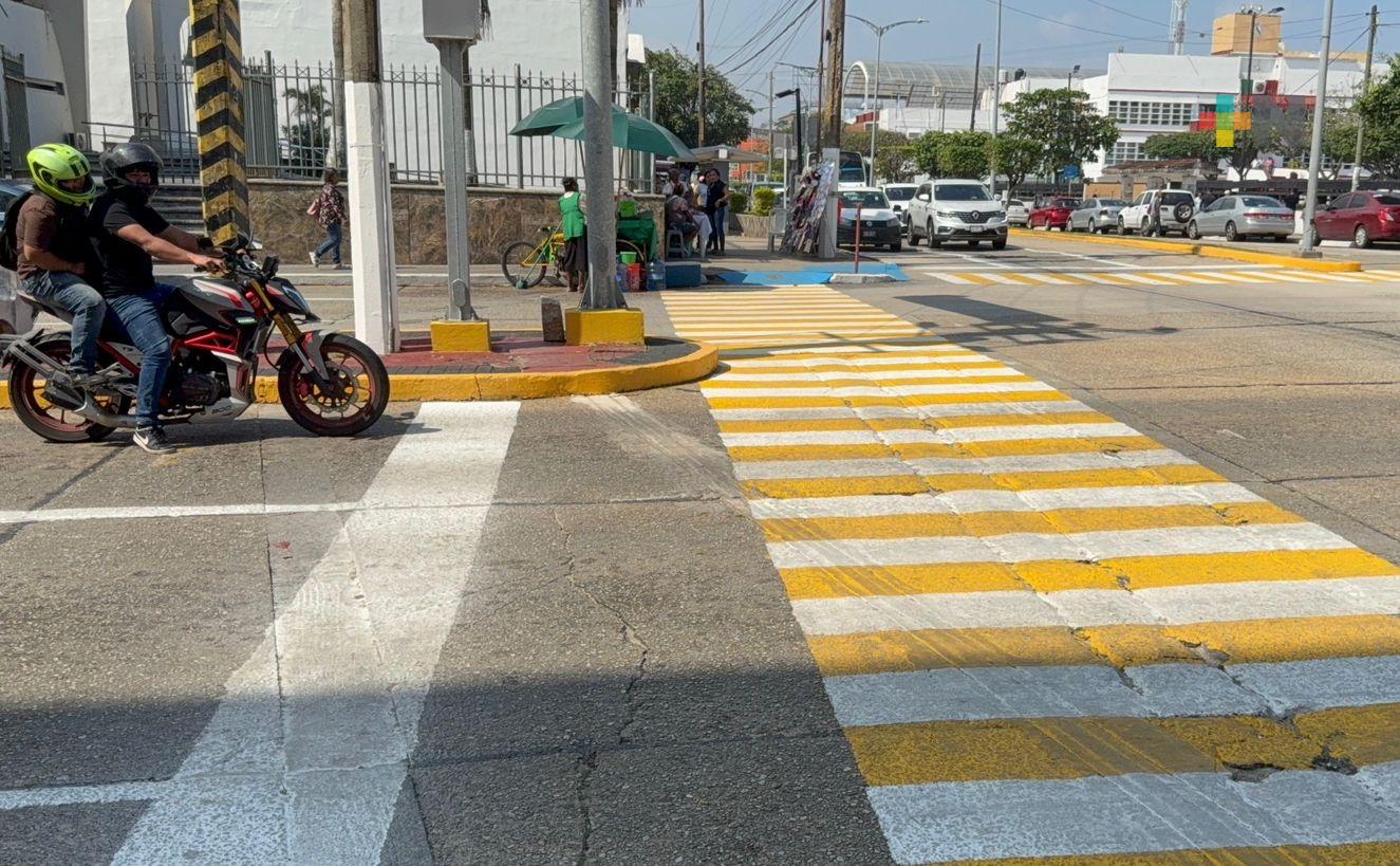 Para prevenir accidentes exhortan a población utilizar pasos peatonales en Coatzacoalcos