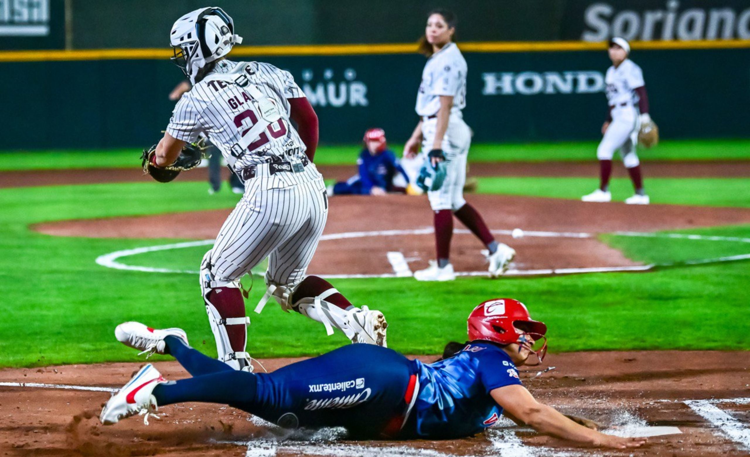 El Águila se roba el home y vence a Unión Laguna