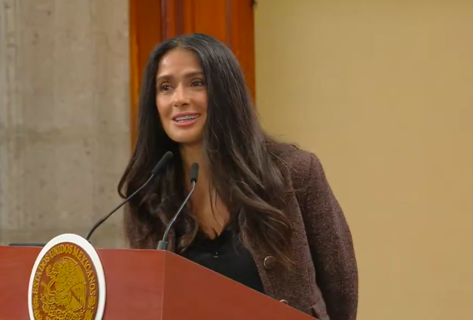 Salma Hayek destaca la belleza y seguridad de Veracruz durante rodaje