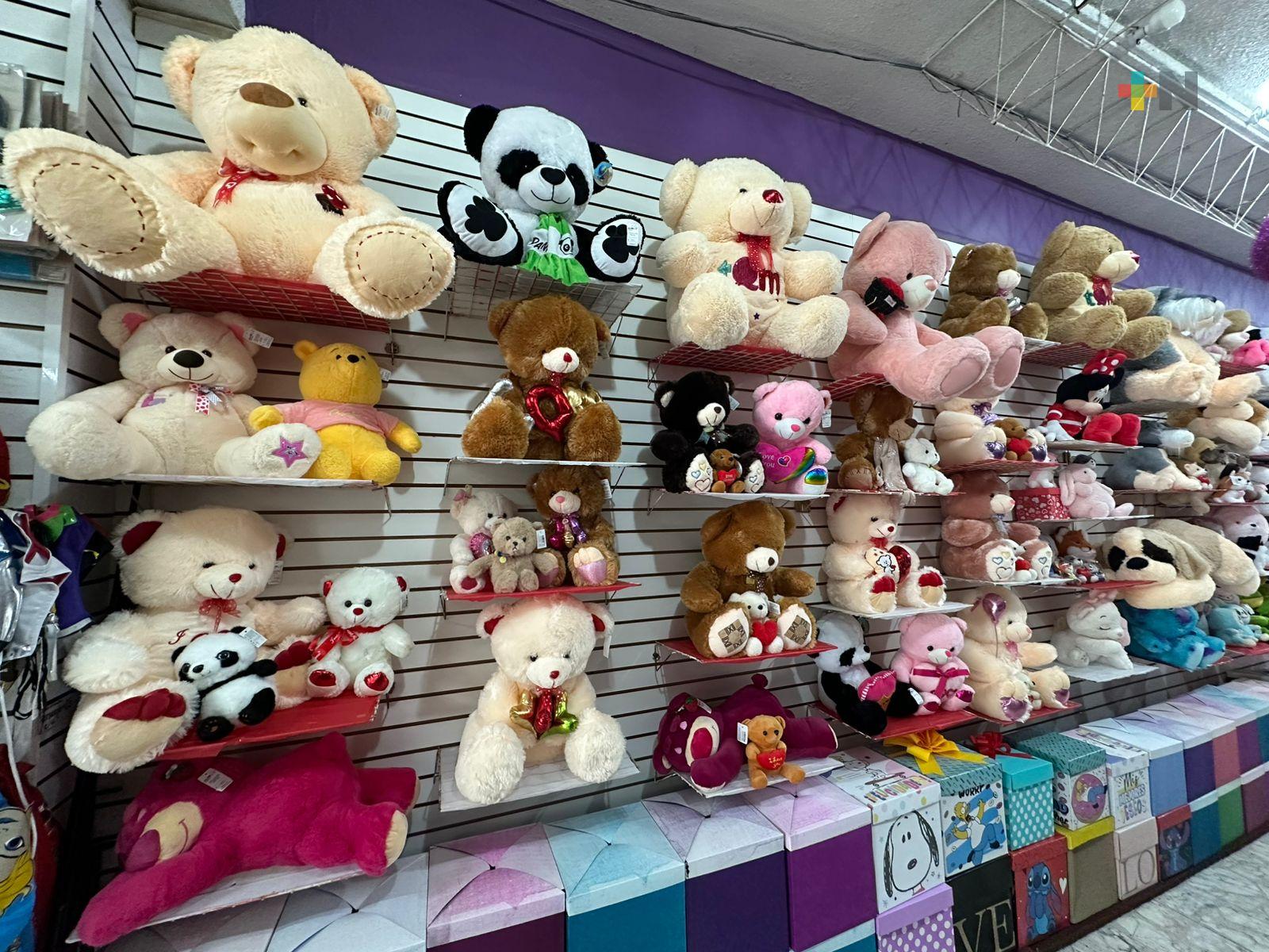 Aumenta la venta de regalos en Coatzacoalcos previo al Día del Amor y la Amistad