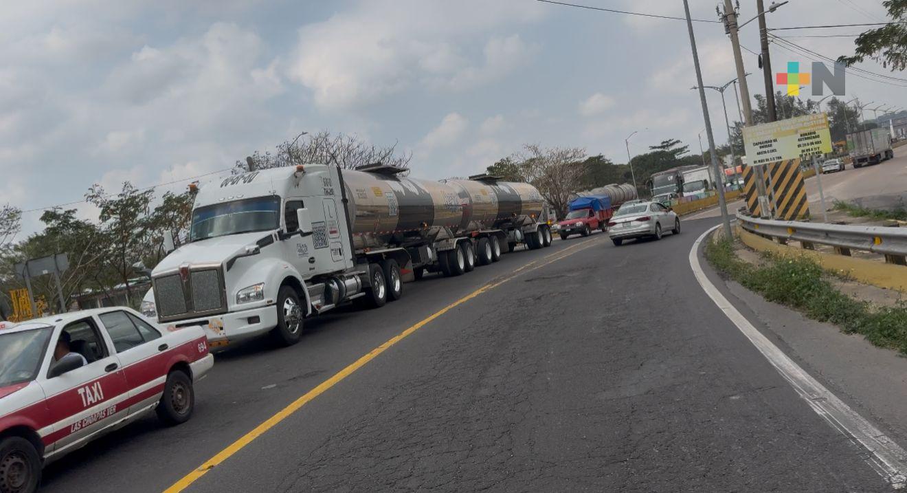 Acción preventiva para proteger la infraestructura sobre el río Coatzacoalcos