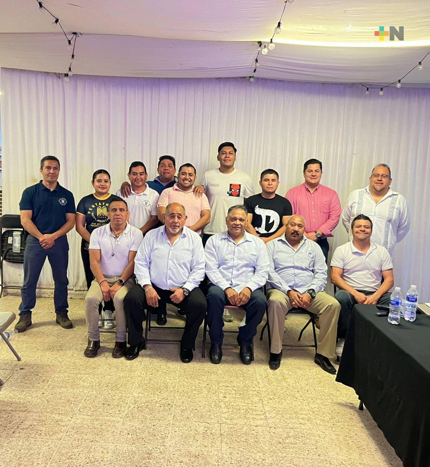 Gabriel Álvarez Quijano es reelecto presidente de la Asociación de Luchas Asociadas en Veracruz