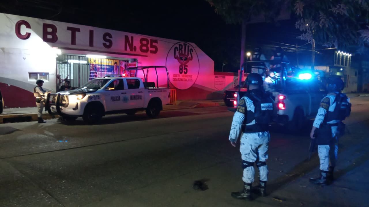 Autoridades descartan atentado con bombas molotov a CBTIS de Coatzacoalcos