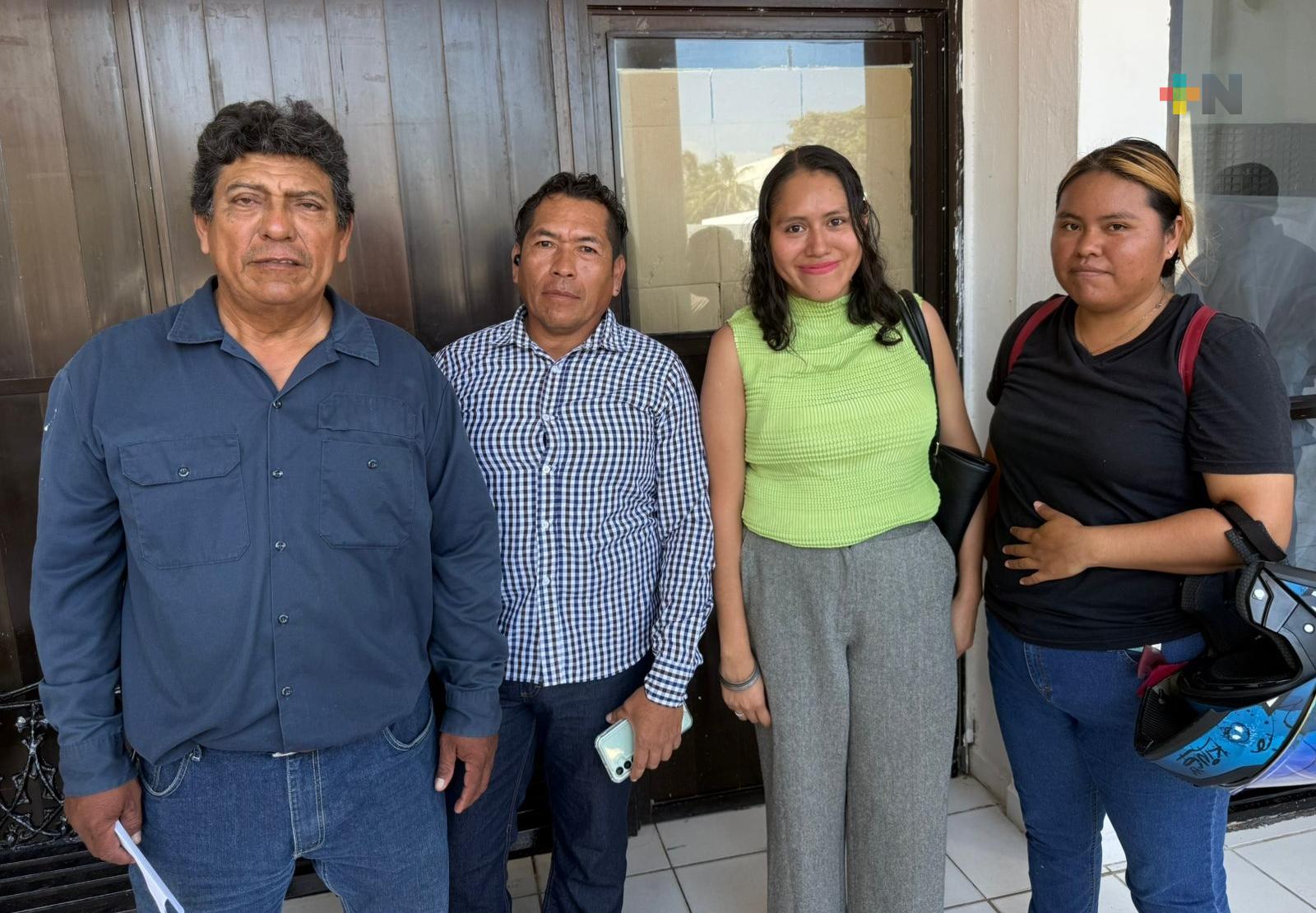 Ciudadanos buscan regularizar colonia para tener servicios necesarios