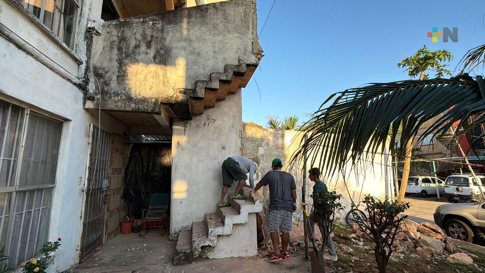 Otra escalera se desplomó en fraccionamiento de Coatzacoalcos