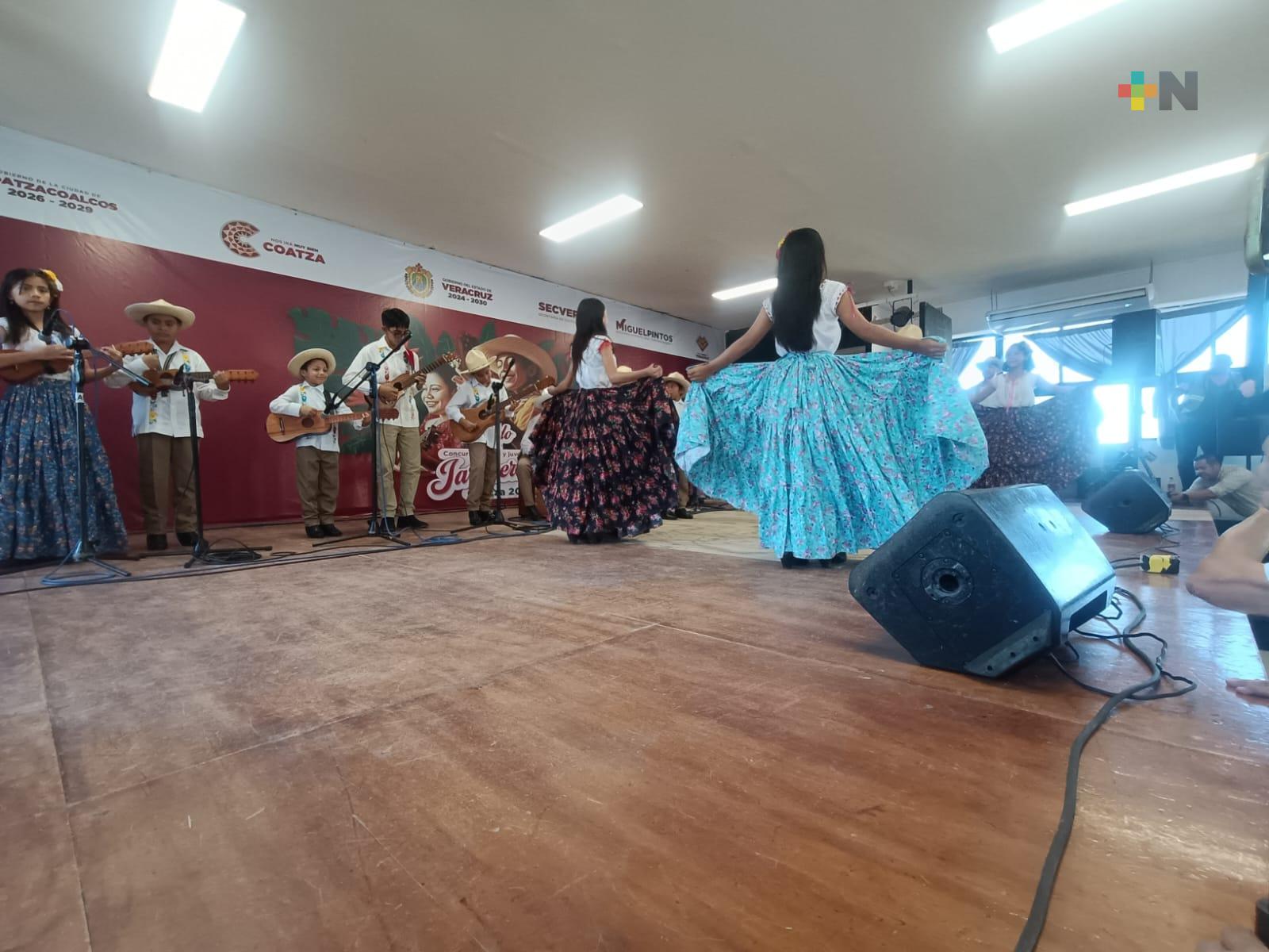 Realizan segundo Encuentro infantil y juvenil de jaraneros en Coatzacoalcos