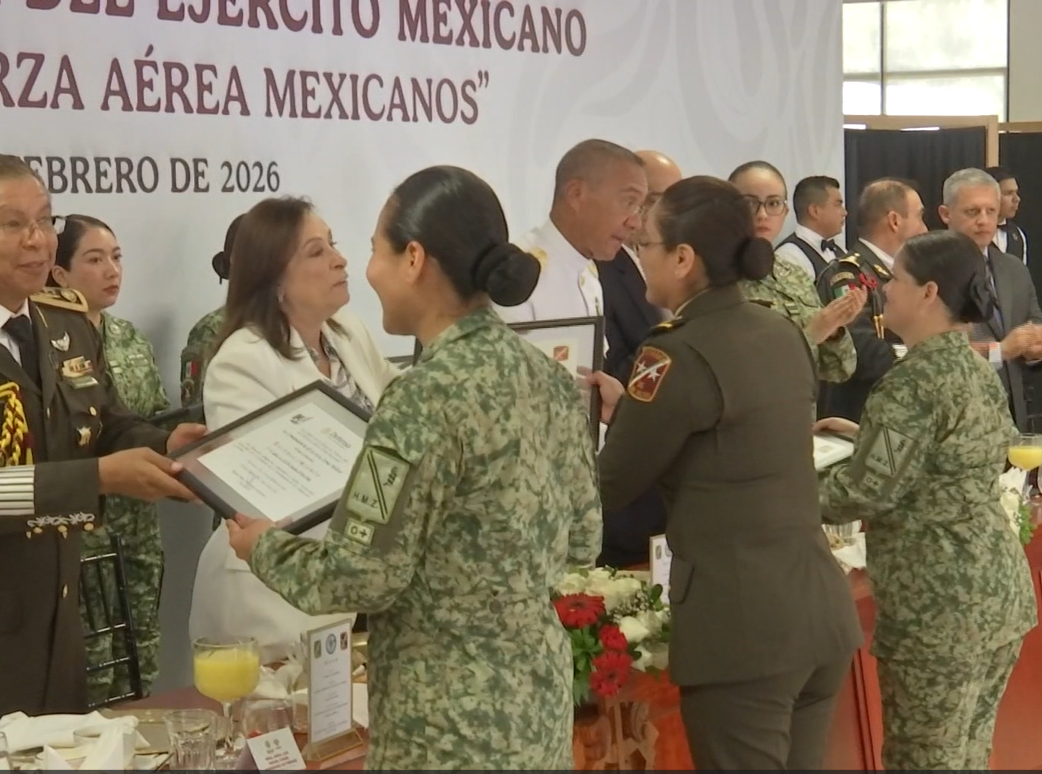 Gobierno de Veracruz reconoce a elementos del Ejército Mexicano