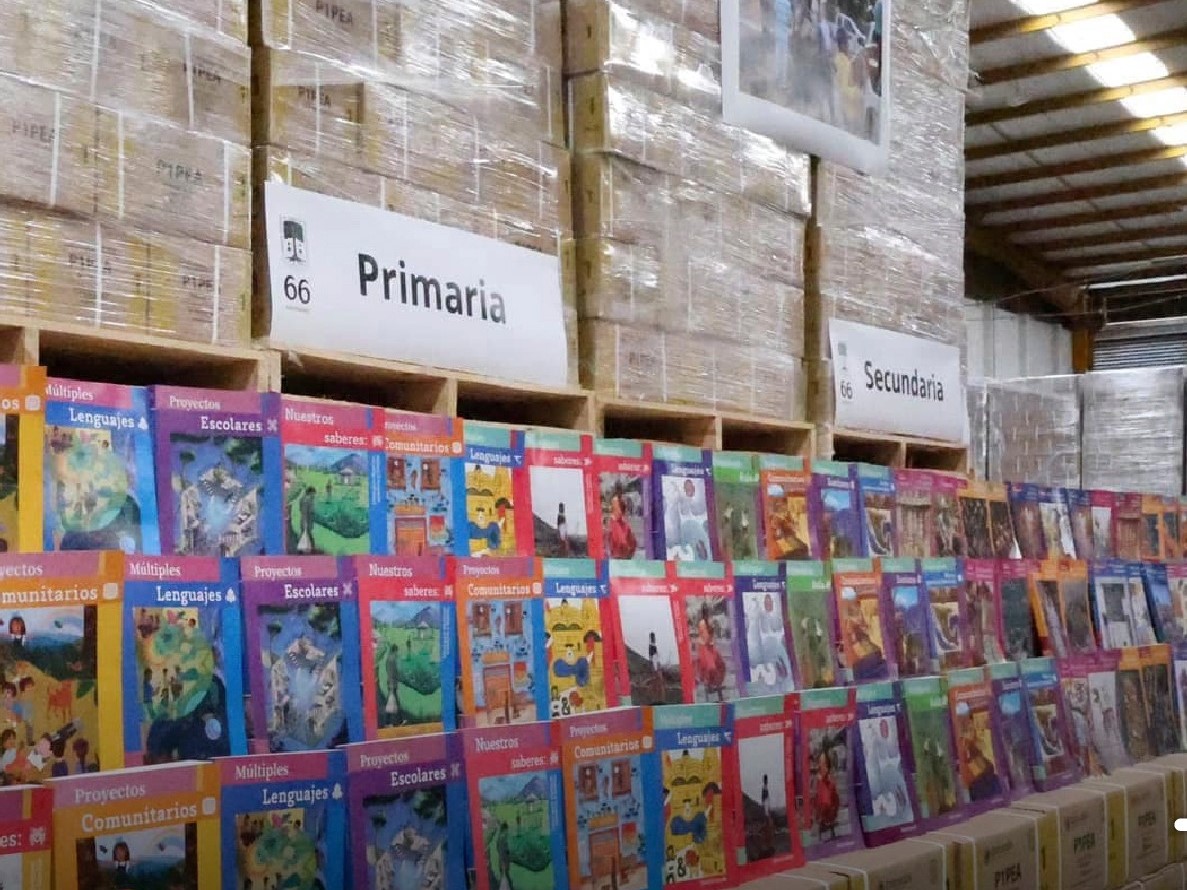 Dan banderazo de salida de 153.4 millones de Libros de Texto para el Ciclo Escolar 2026-2027