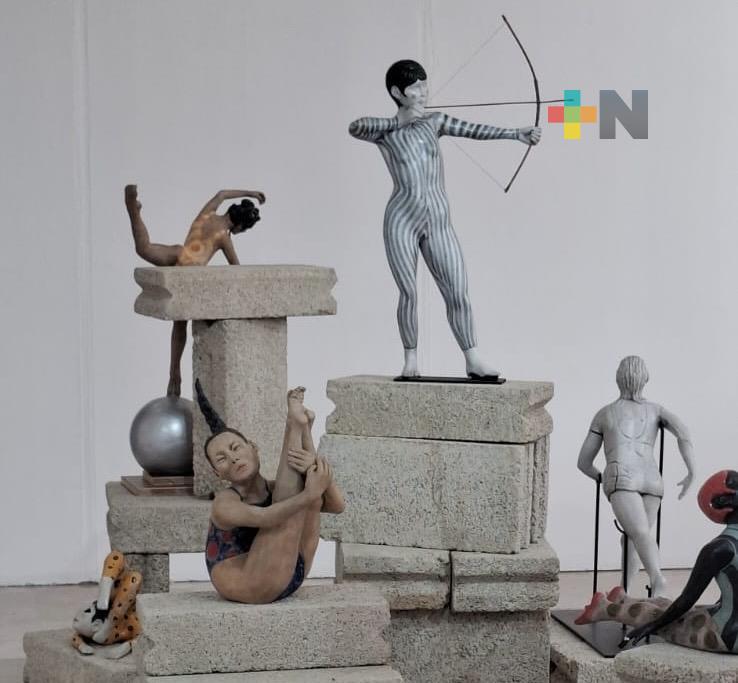 Mujeres artistas comparten poesía, danza y arte en el MAX