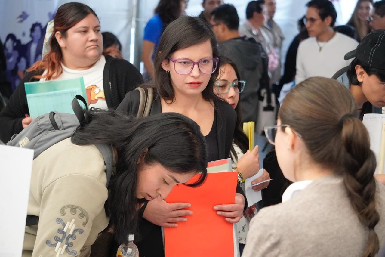 Feria de empleo en Xalapa reúne 741 vacantes para mujeres