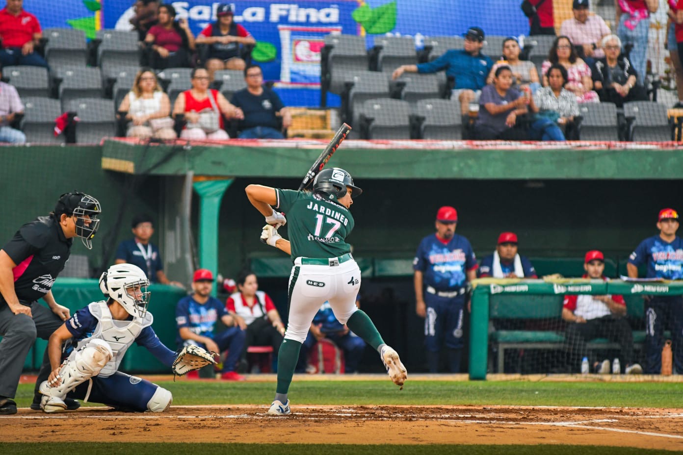 León pega primero en el Beto