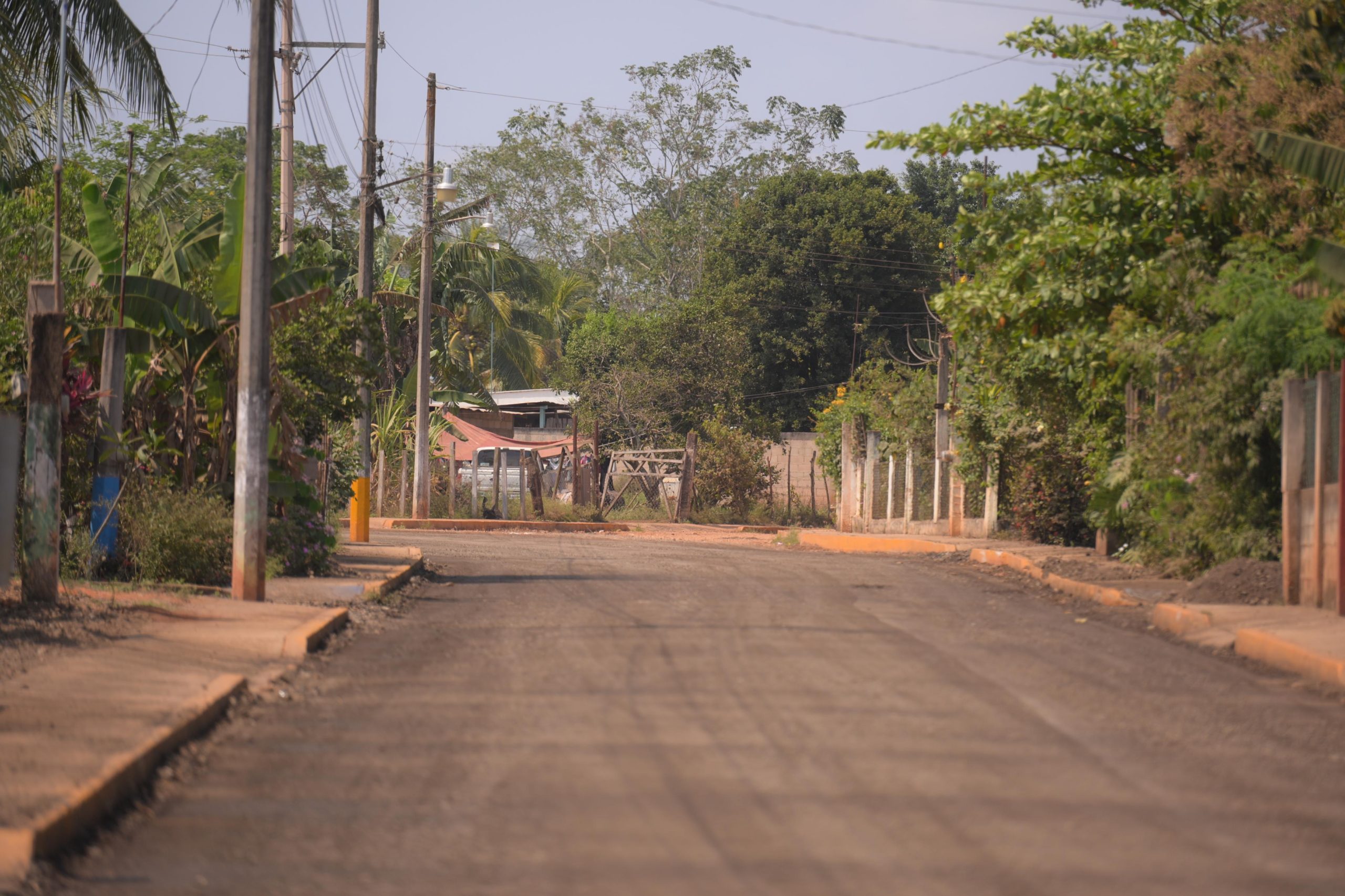 Rehabilitación de la carretera Acayucan–Soteapan avanza en distintos tramos