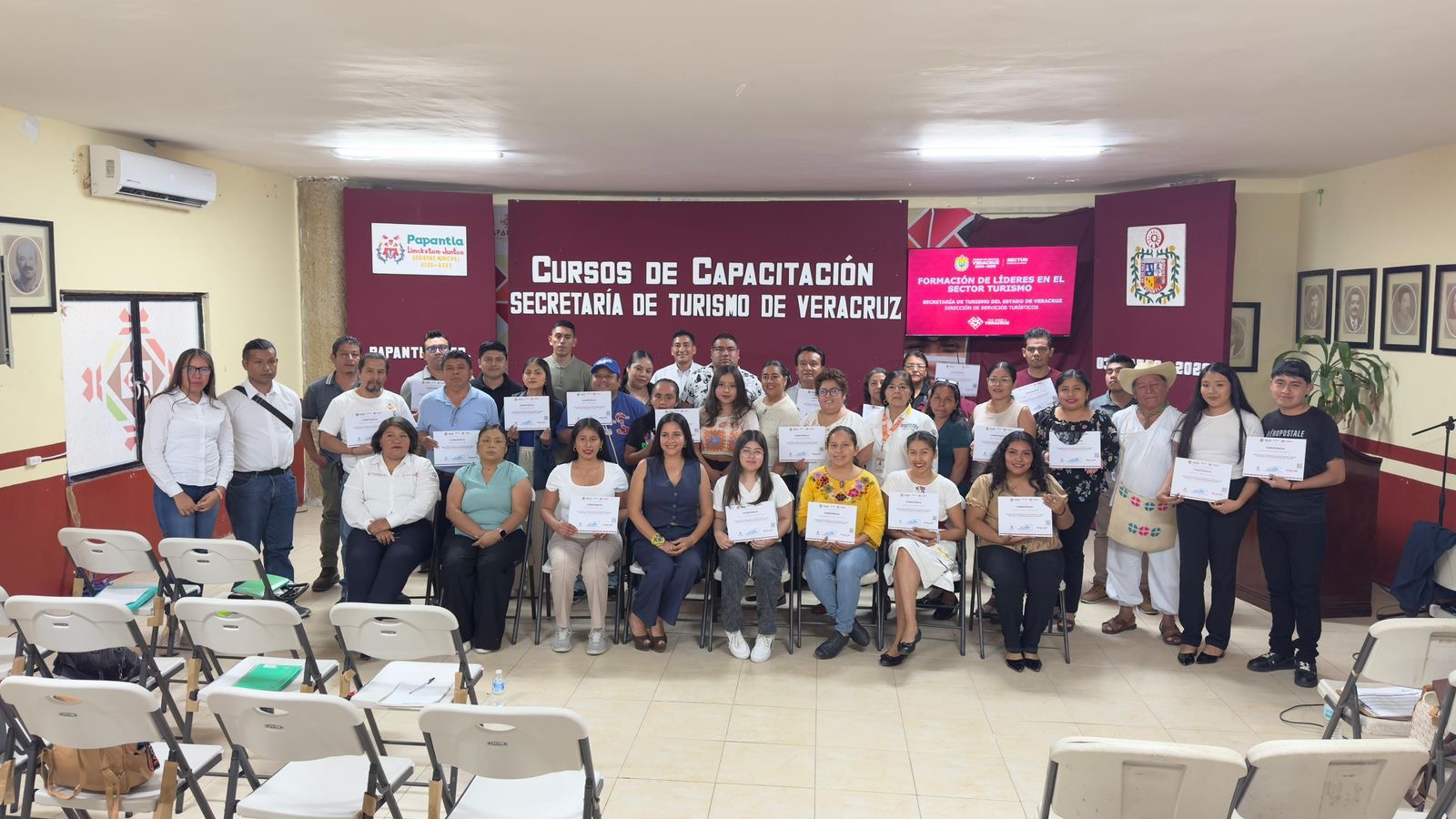 Rumbo a Cumbre Tajín, refuerza SECTUR capacitación en Papantla