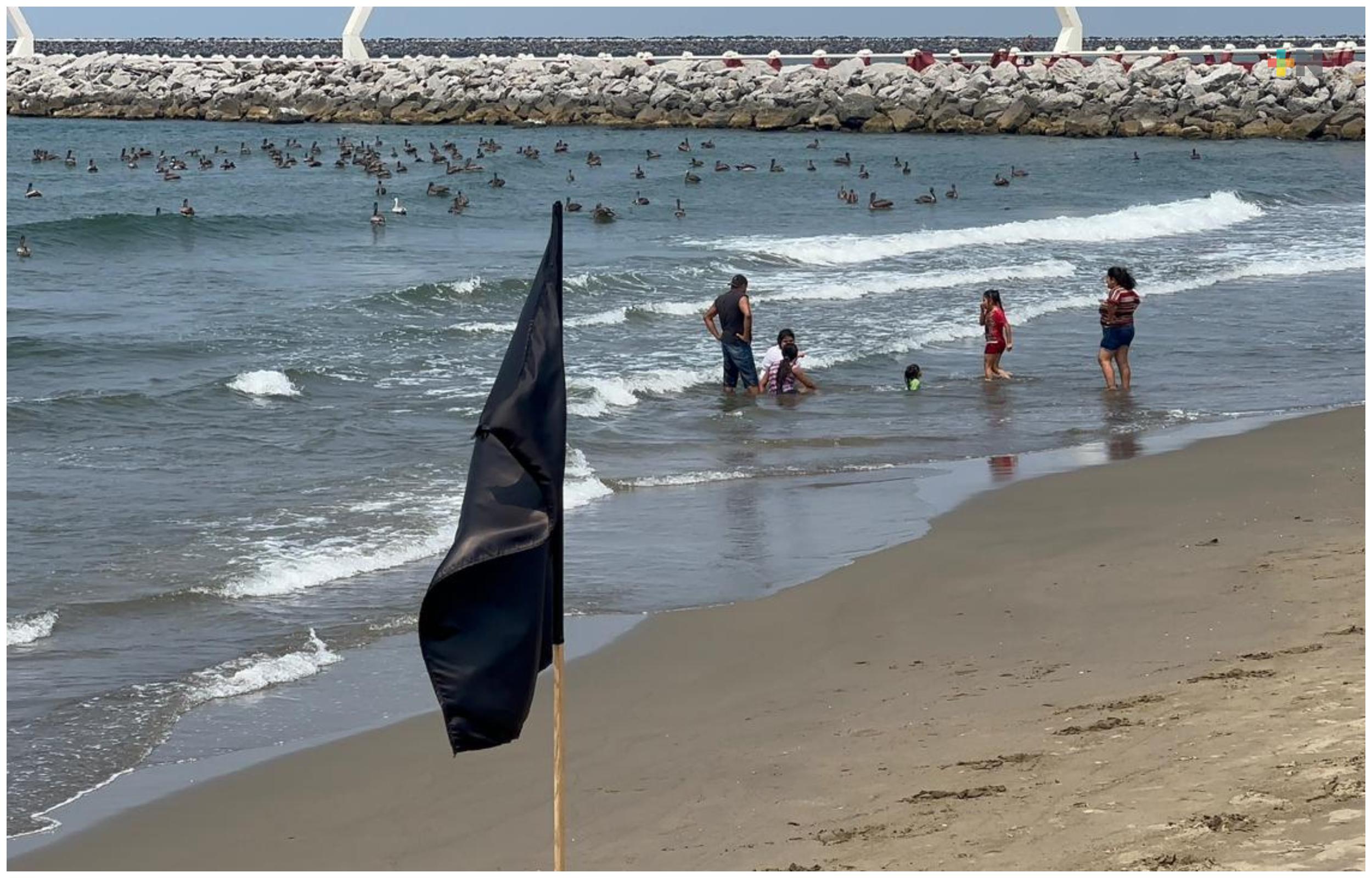 Clausuran ingreso al mar a la altura de las escolleras en Coatzacoalcos