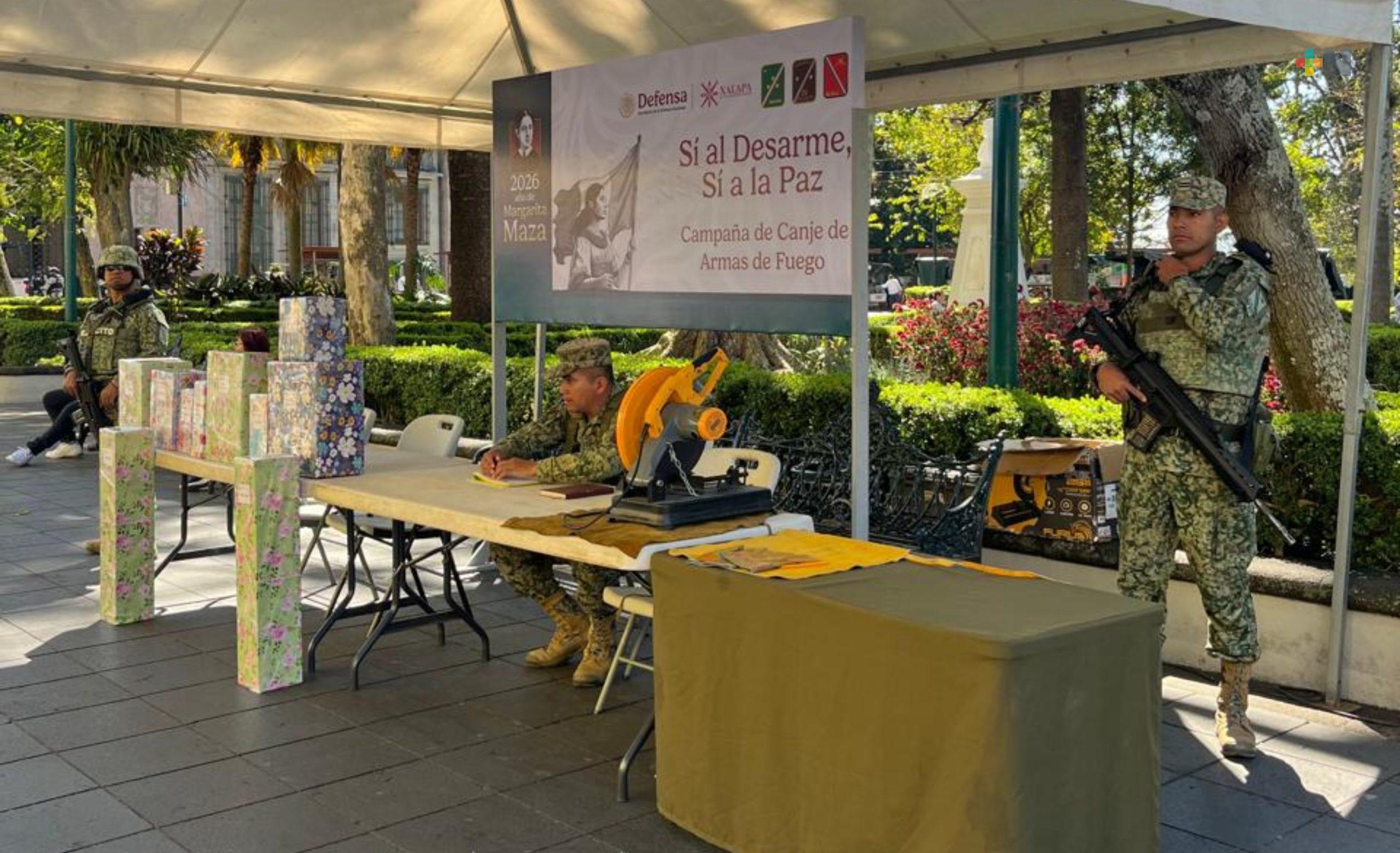 En Xalapa realizan canje de armas «Sí al desarme, sí a la paz»