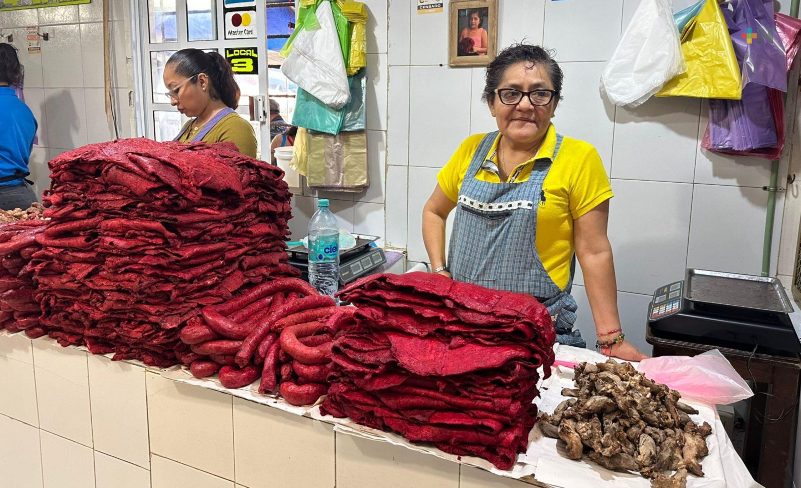 El pasillo de la carne de Chinameca sigue vigente en mercado de Coatzacoalcos