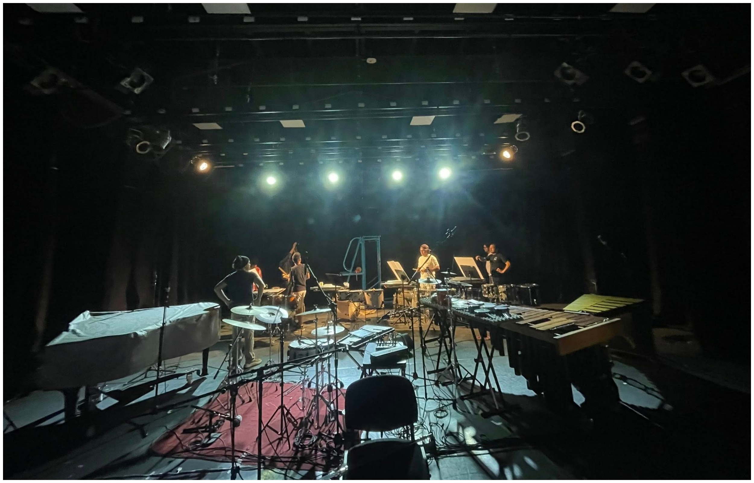 Jóvenes xalapeños innovan con conciertos cuadrafónicos de rock experimental