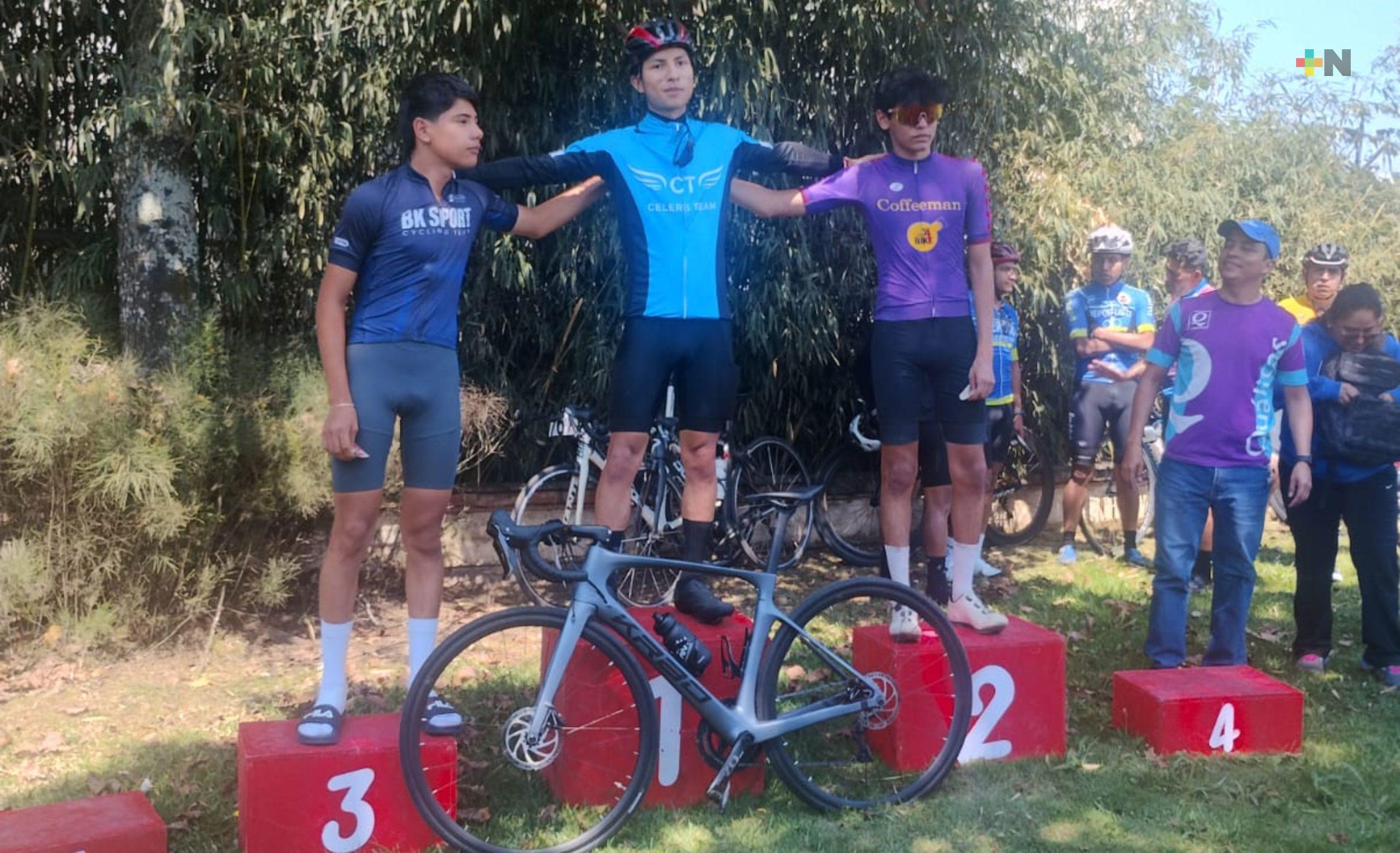 Diana Quiroz y Francisco Flores ganaron primera etapa del serial de la Copa Coatepec