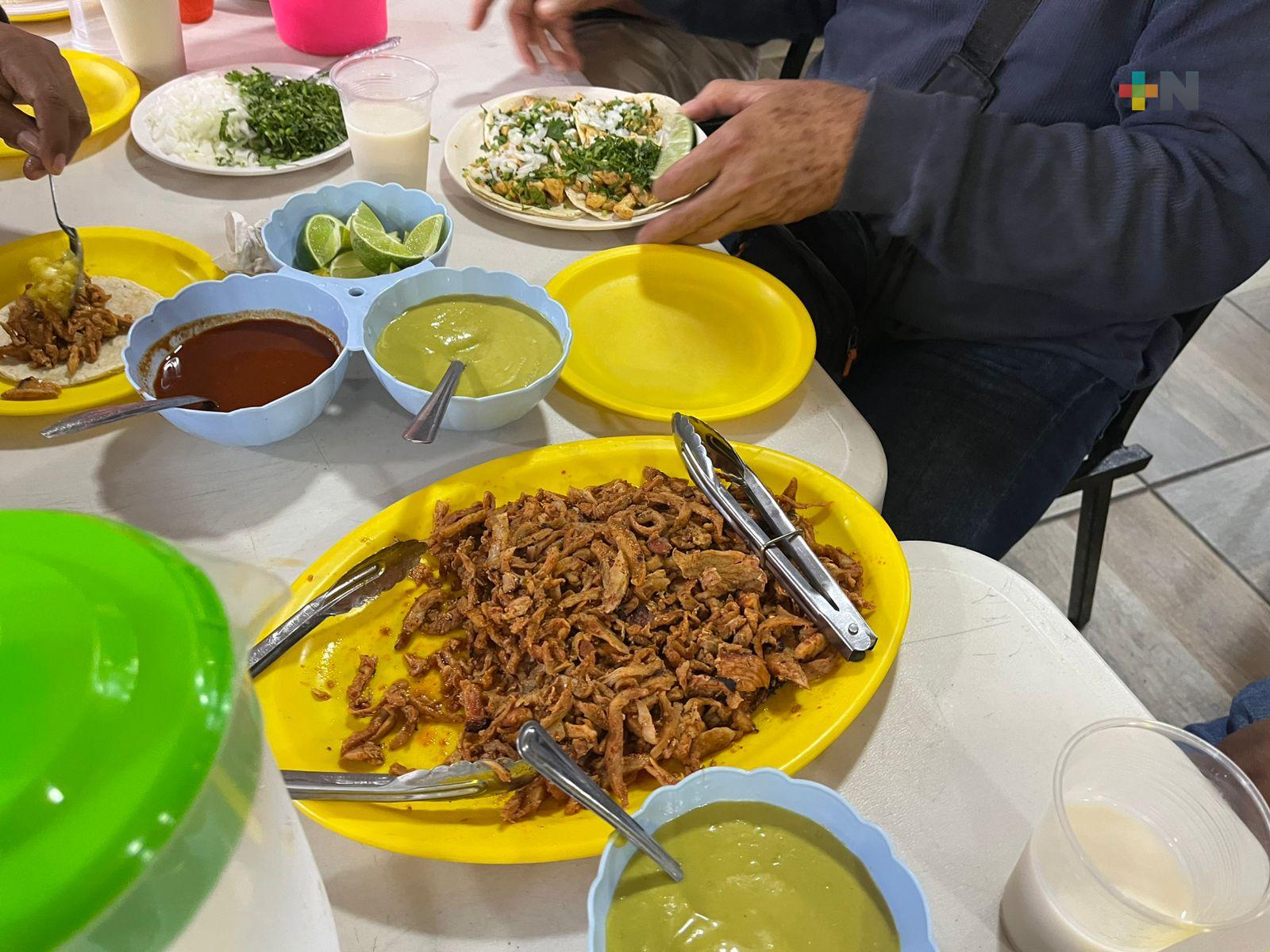 Se festeja en grande el Día del Taco en Martínez de la Torre