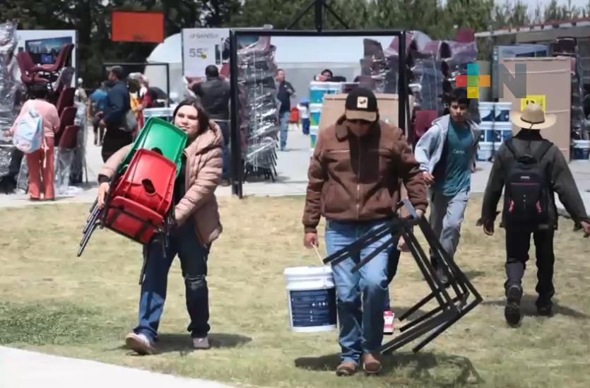 Entregan pintura y mobiliario escolar a planteles educativos de Zacualpan