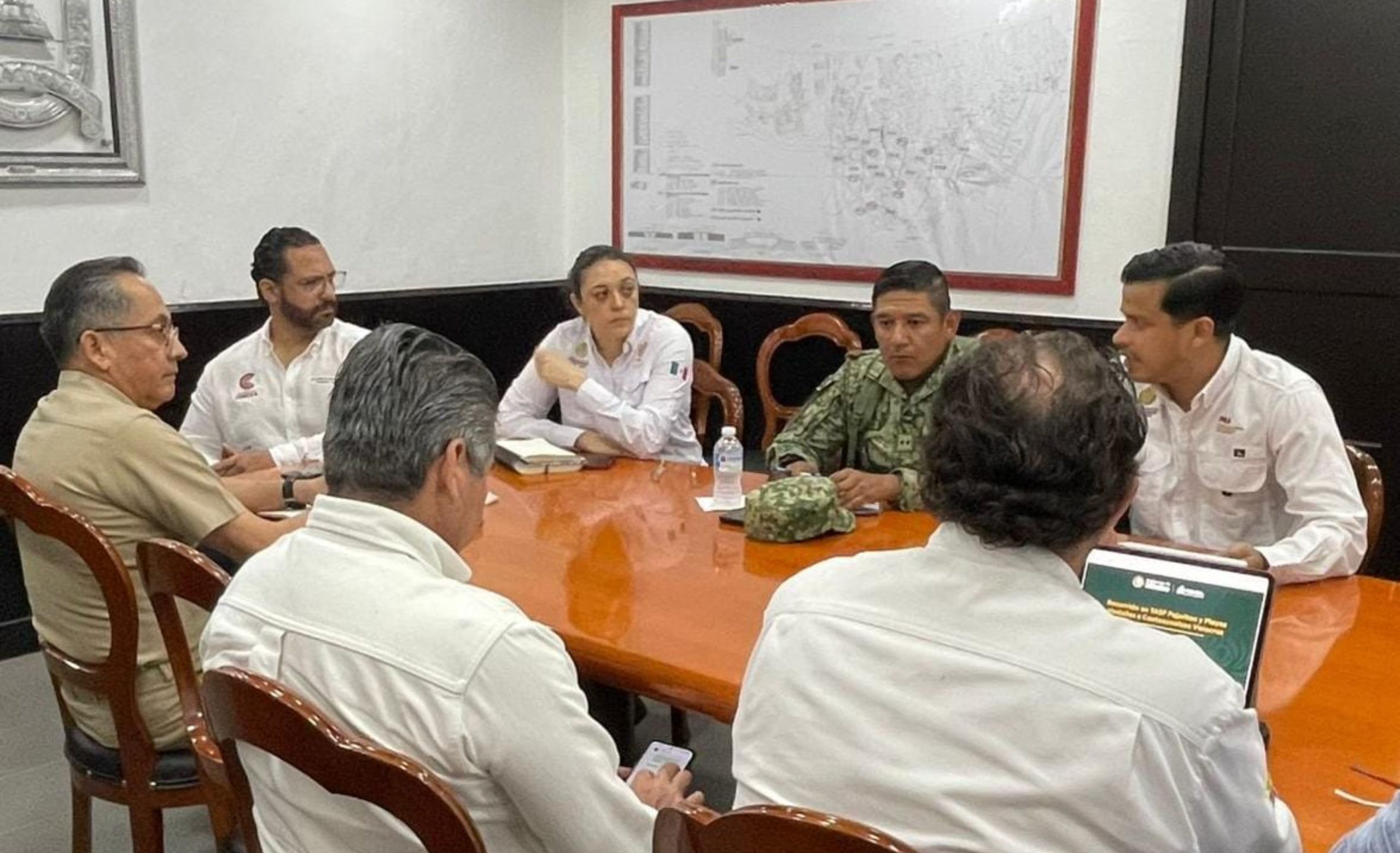 Instalan Puesto de Comando Unificado para atender la presencia de hidrocarburo en playas del sur