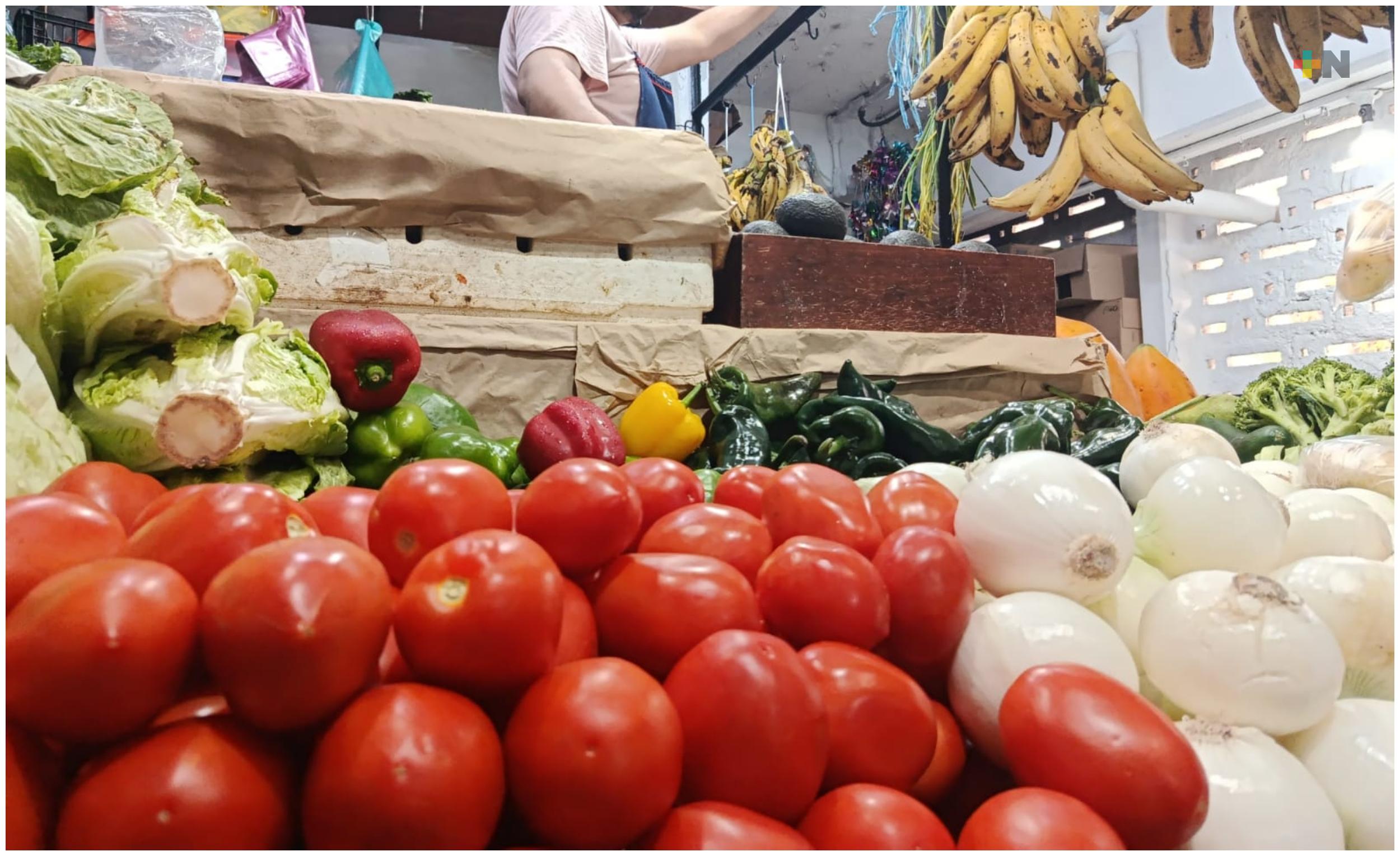 Precio de tomate empieza a estabilizarse en Coatzacoalcos