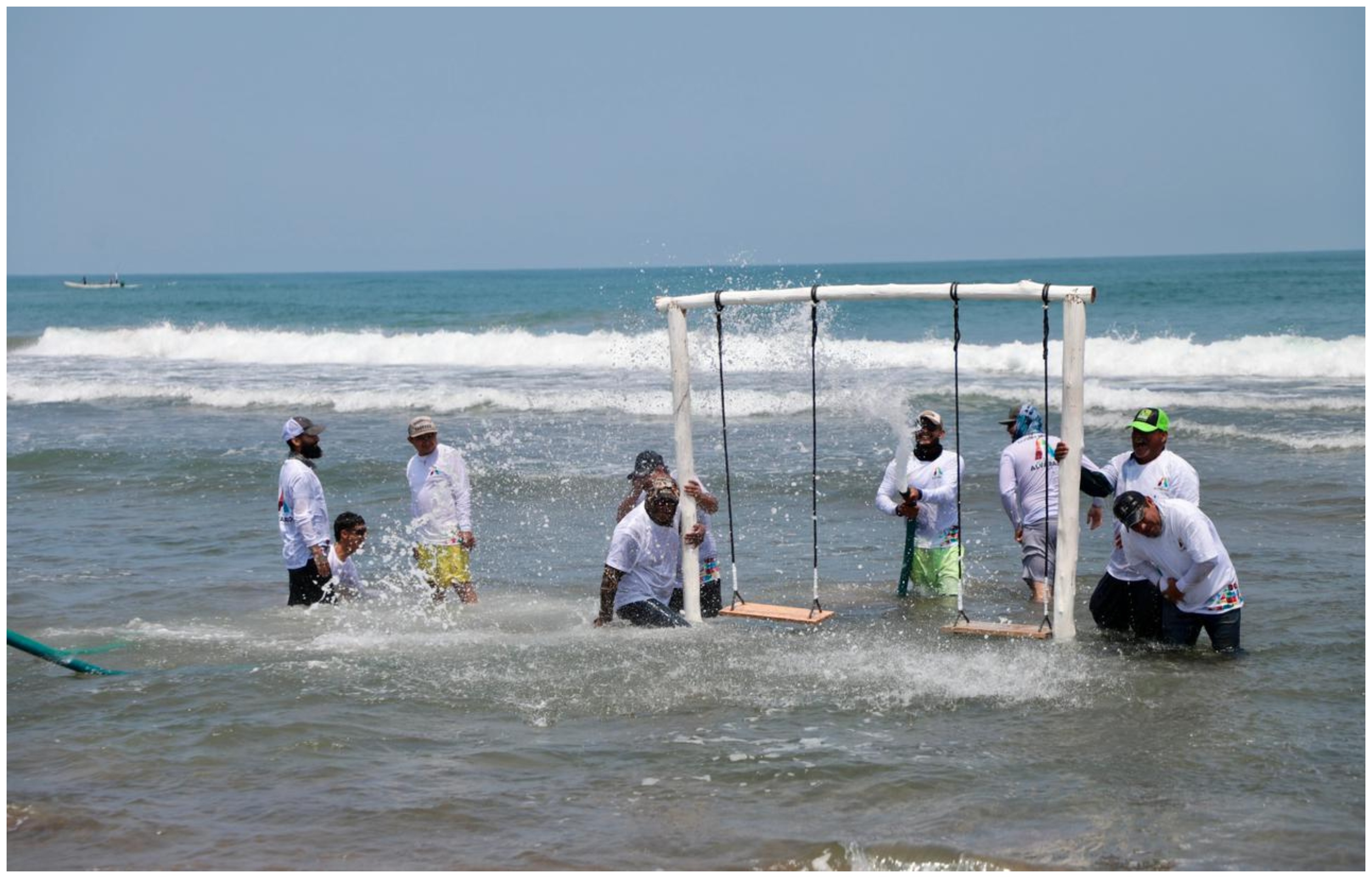 Atienden 3.5 kilómetros de litoral en Alvarado con brigadas de saneamiento
