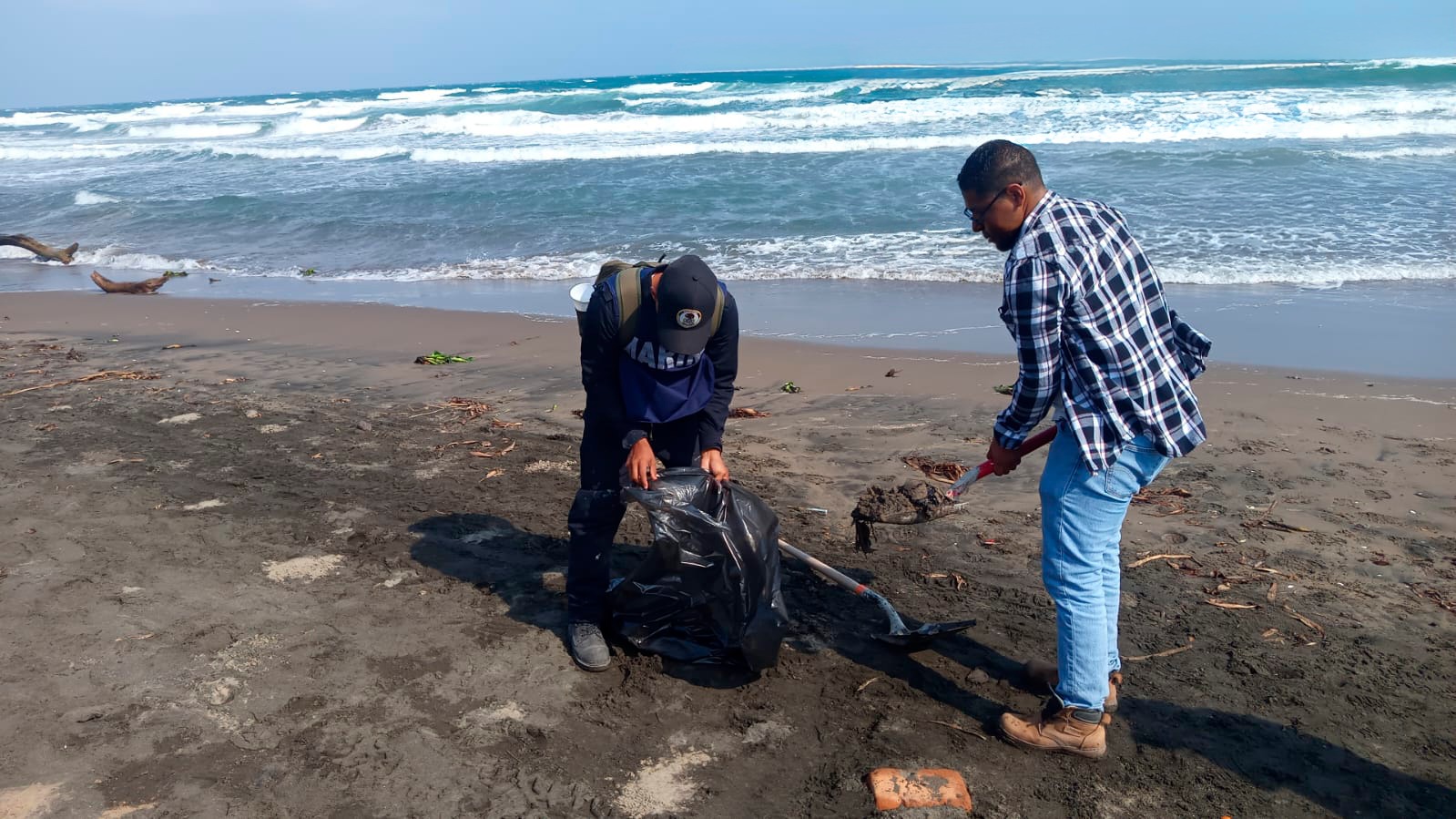Garantiza PMA limpieza de playas tras arribo de residuos de hidrocarburo