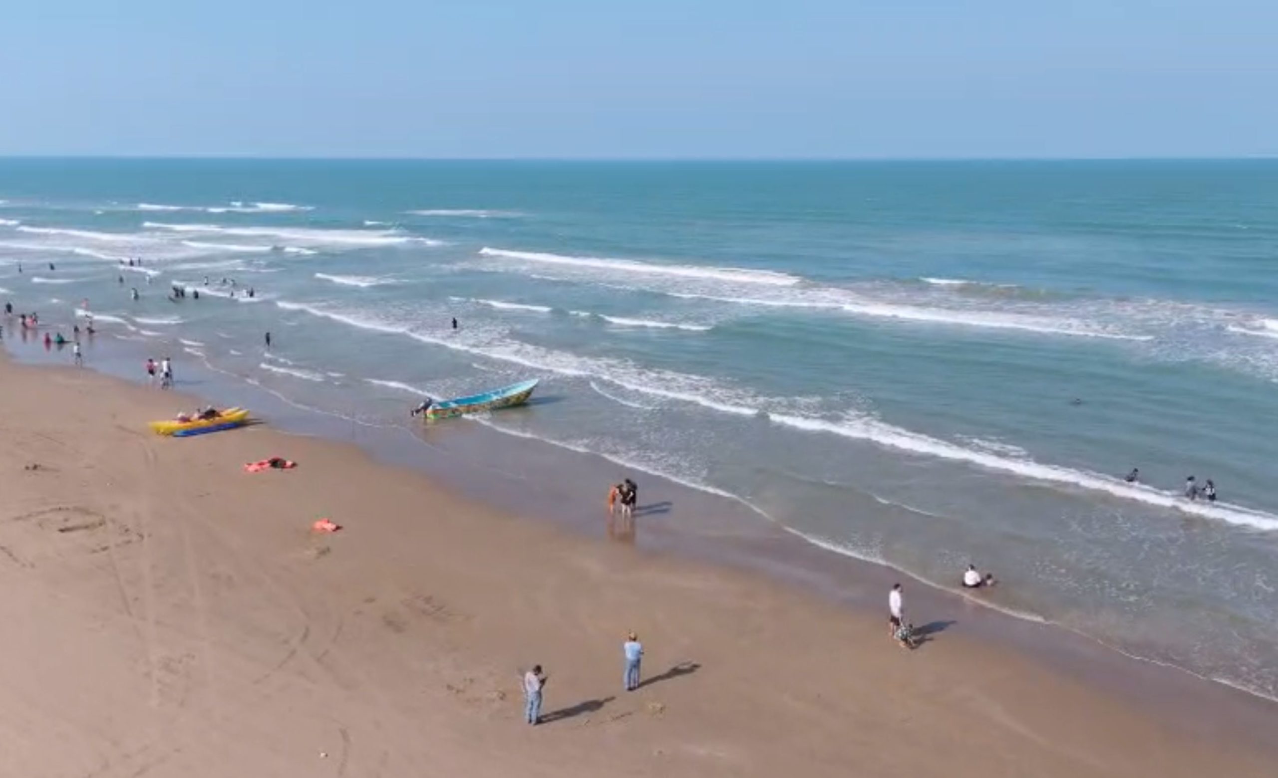 Zona de playa en Tuxpan sin afectaciones severas