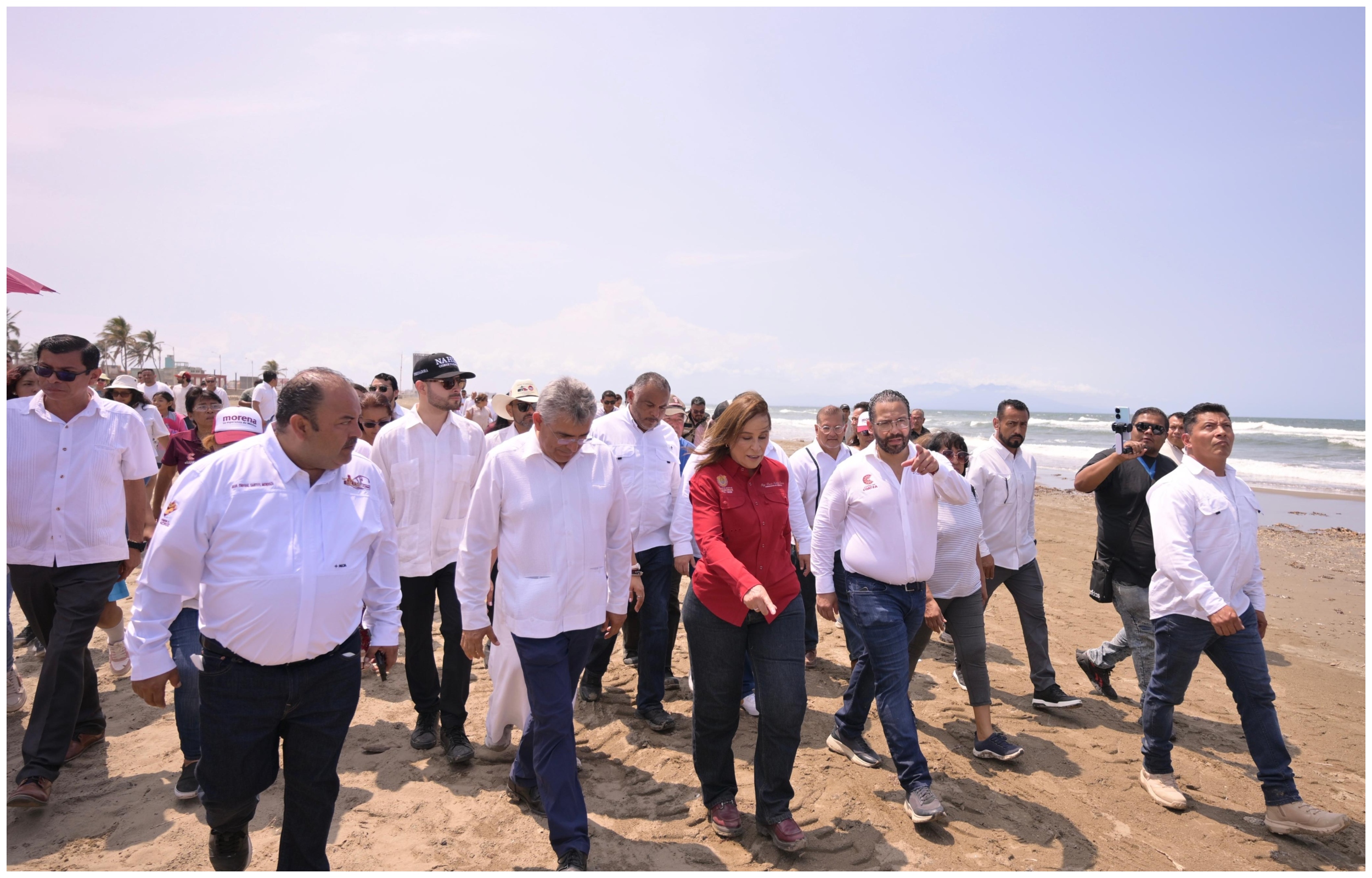 Playas de Veracruz se alistan para Semana Santa tras labores de limpieza