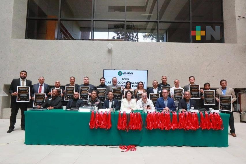 Federación Mexicana de Baloncesto recibe reconocimiento en Cámara de Diputados